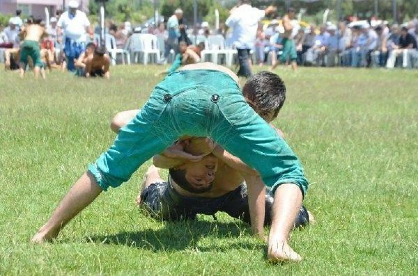 400 Güreşçi Silivri Er Meydanında Yarıştı