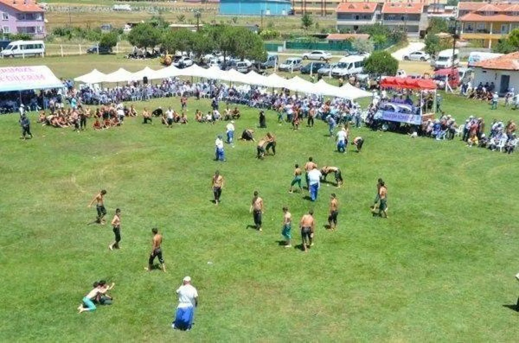 400 Güreşçi Silivri Er Meydanında Yarıştı