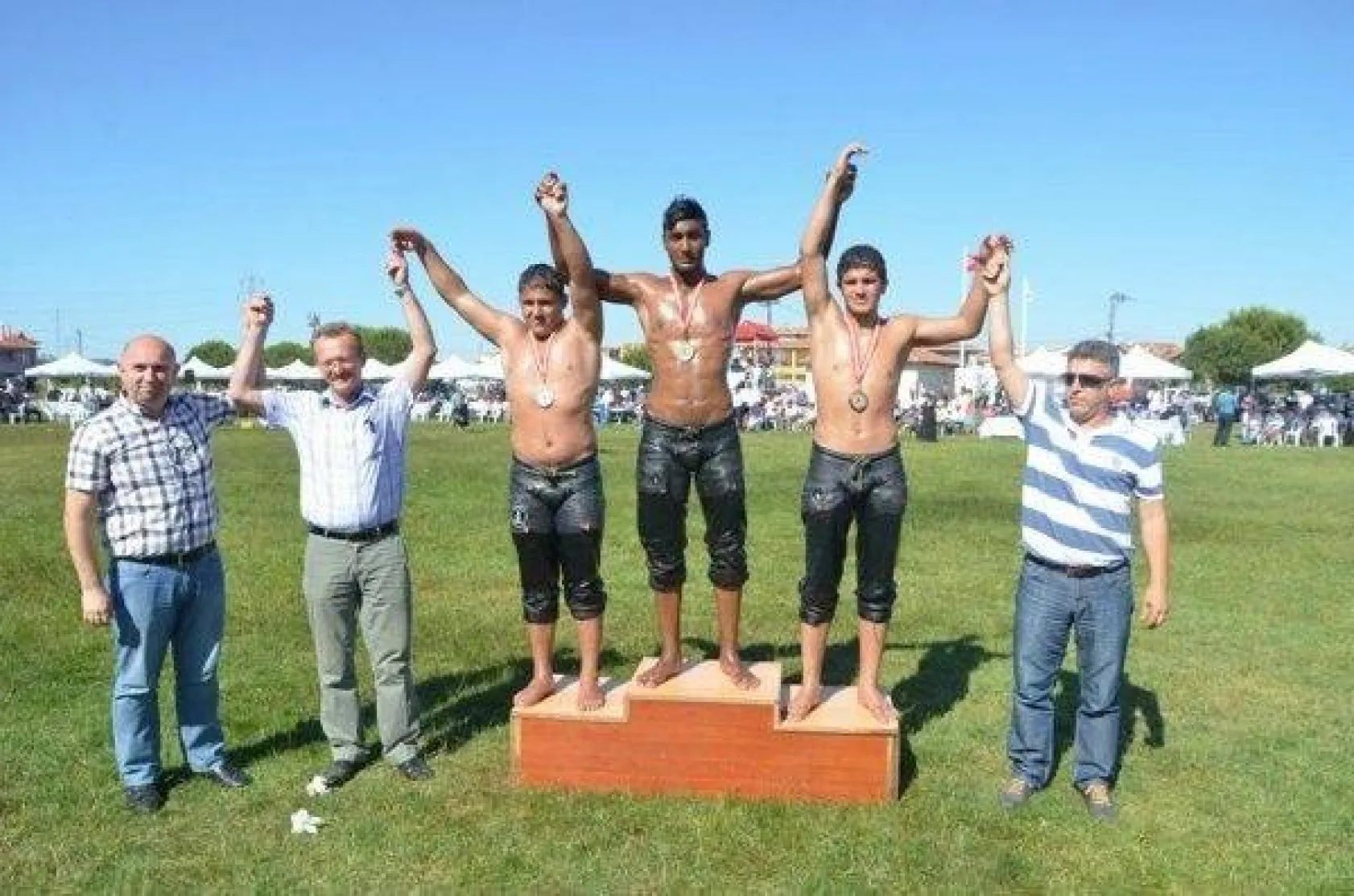 400 Güreşçi Silivri Er Meydanında Yarıştı
