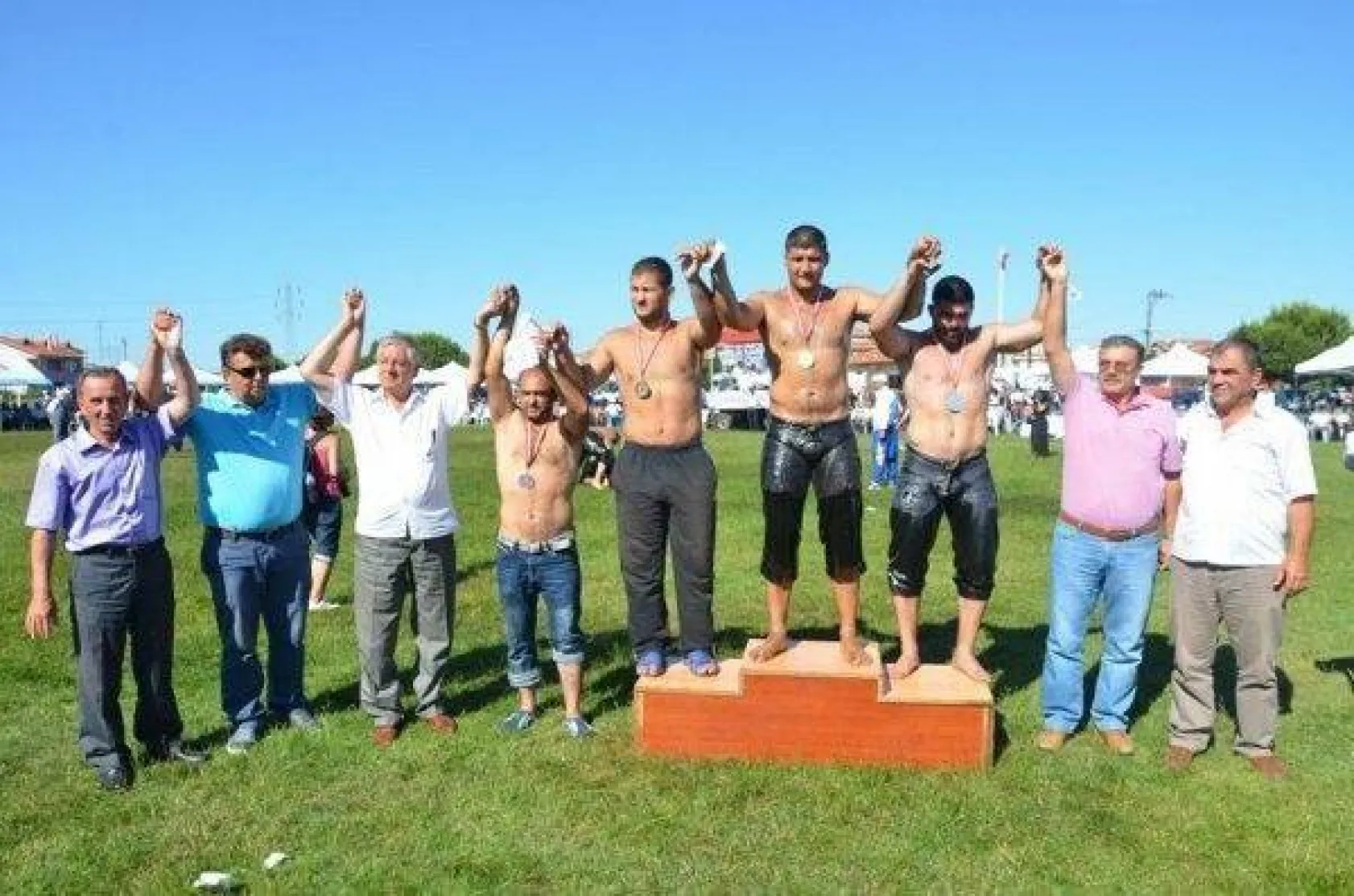 400 Güreşçi Silivri Er Meydanında Yarıştı