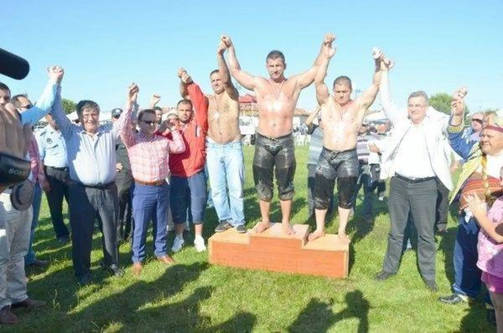 400 Güreşçi Silivri Er Meydanında Yarıştı