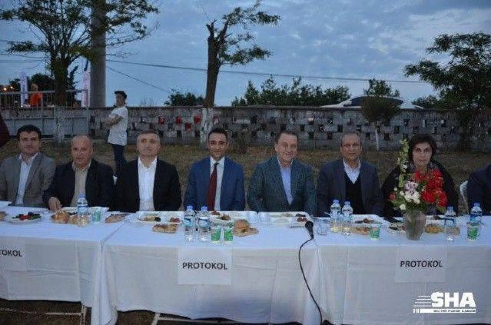 İzciler kamp ateşini yaktı