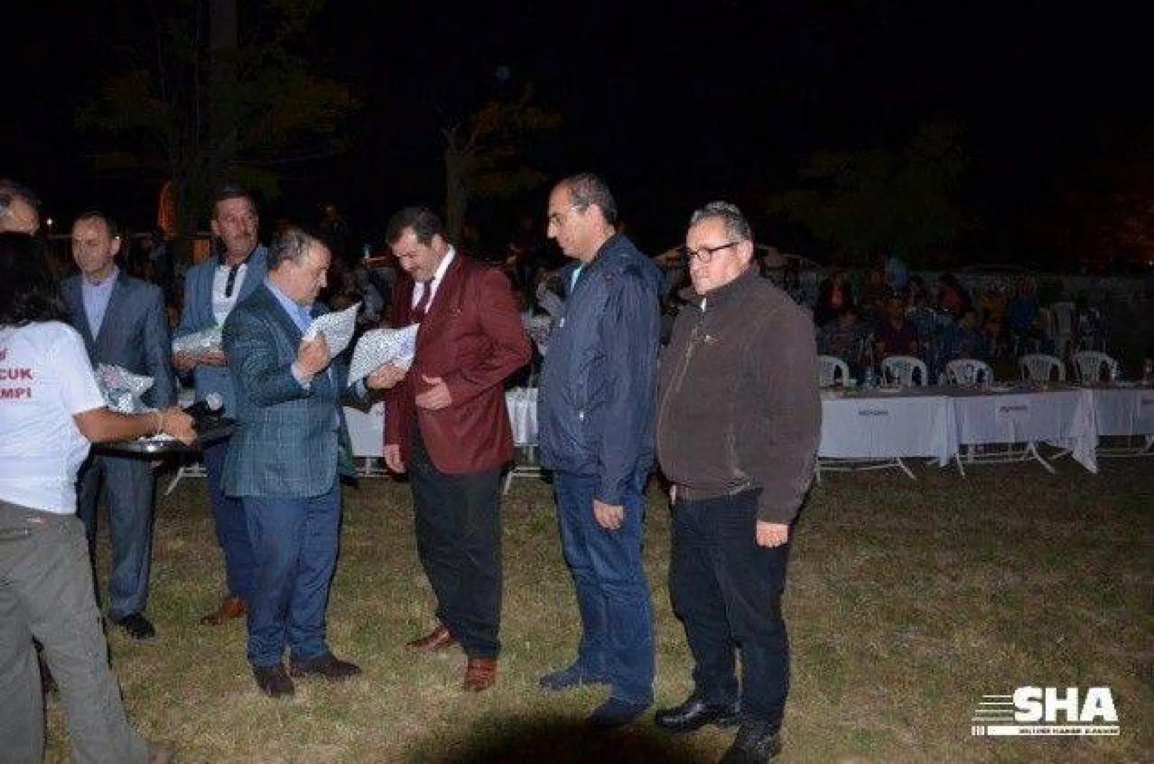 İzciler kamp ateşini yaktı