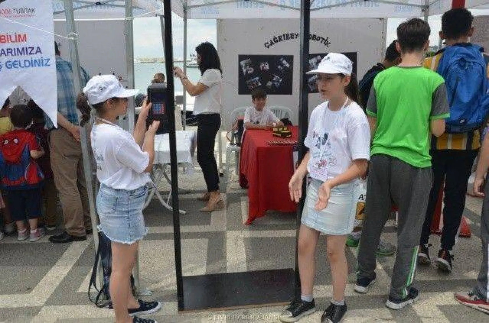 Nazım Hikmet Şiirlerle Anıldı