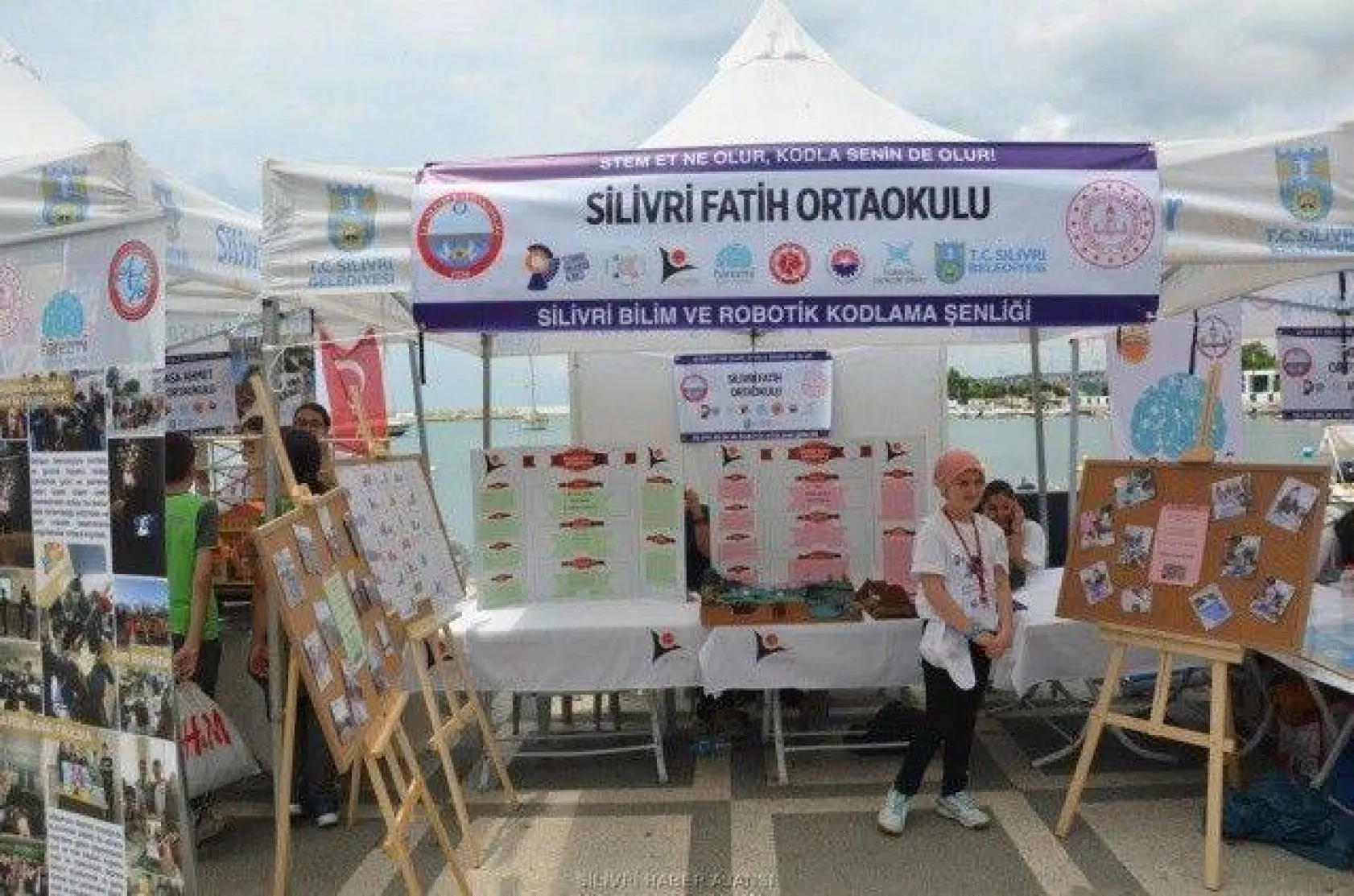 Nazım Hikmet Şiirlerle Anıldı