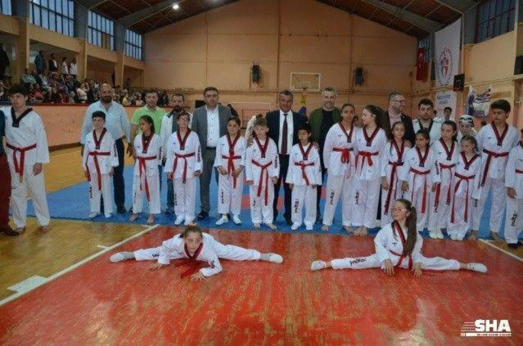 Genç Taekwondocular kuşak heyecanı yaşadı