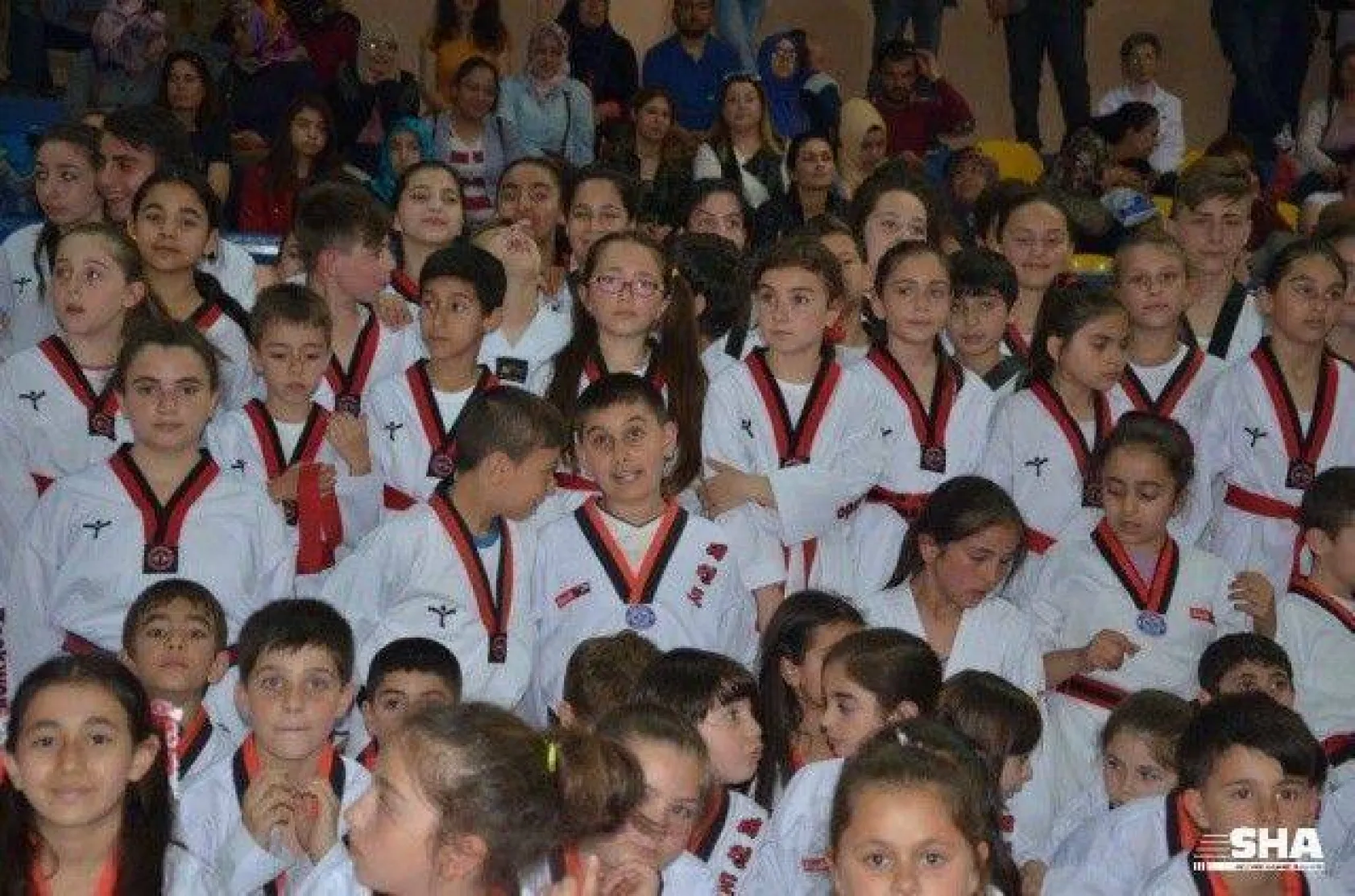 Genç Taekwondocular kuşak heyecanı yaşadı