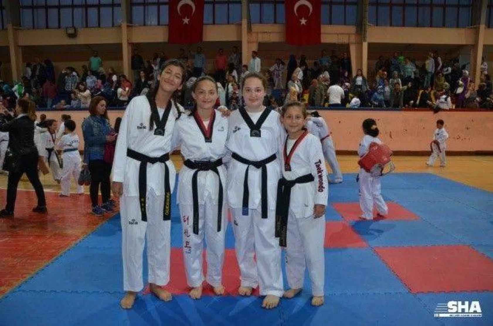 Genç Taekwondocular kuşak heyecanı yaşadı