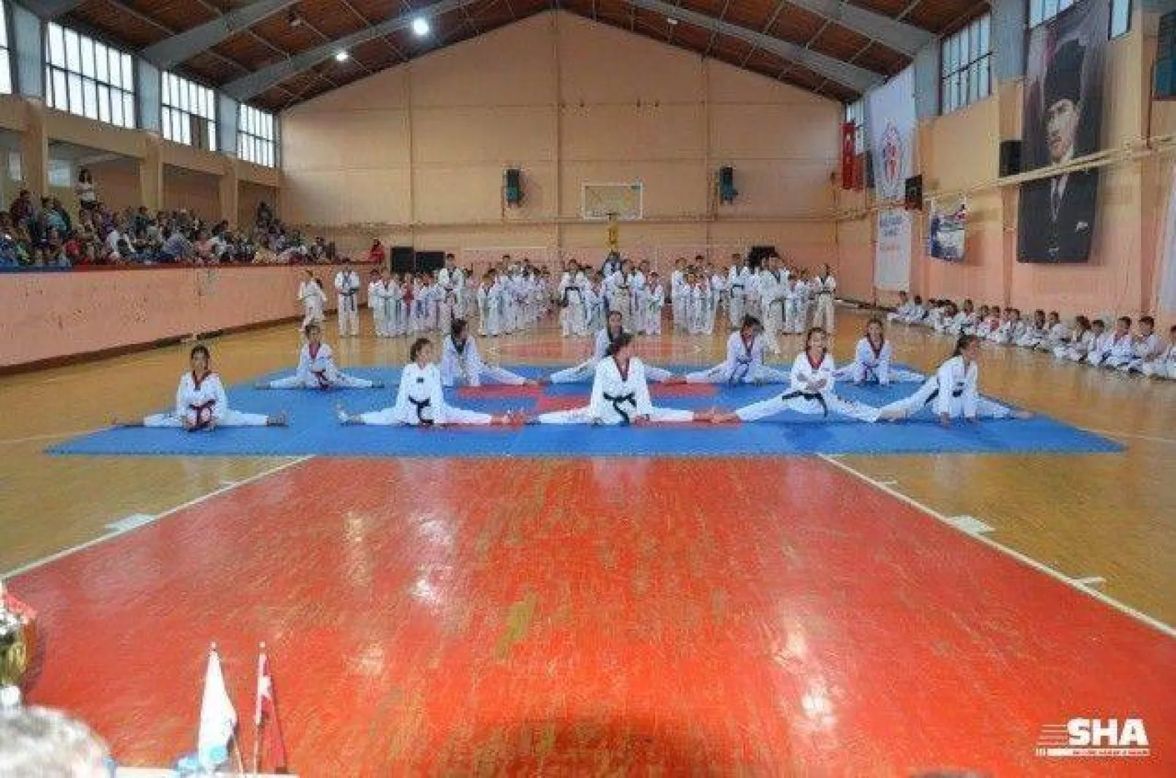 Genç Taekwondocular kuşak heyecanı yaşadı