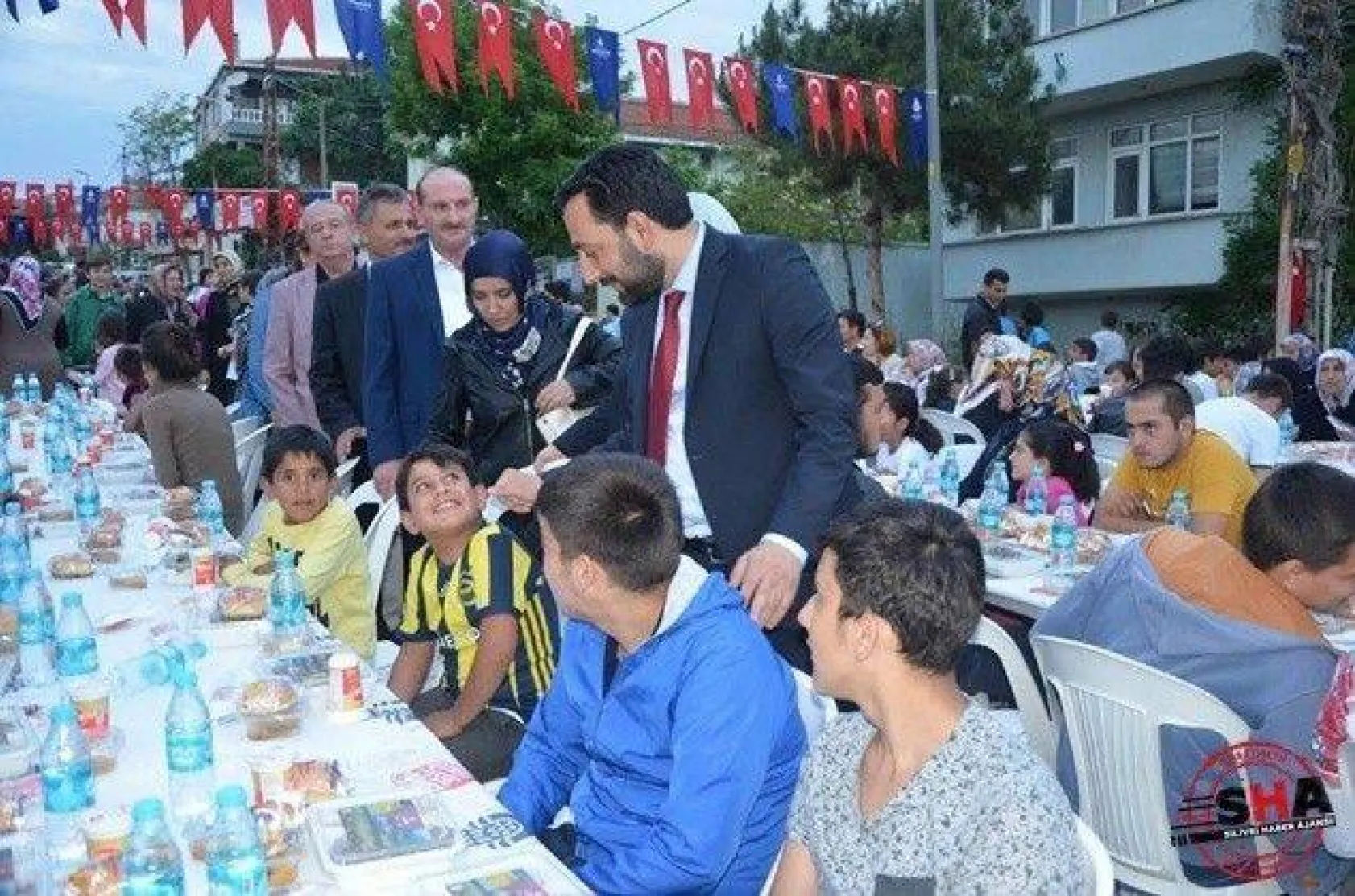 Gümüşyaka'daki sokak iftarında buluştular