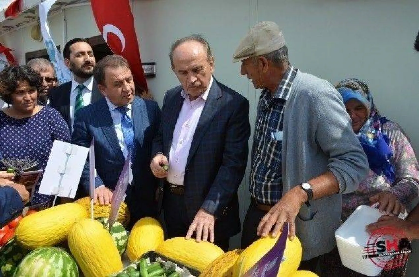 Kadir Topbaş TÜRAM'ı Ziyaret Etti