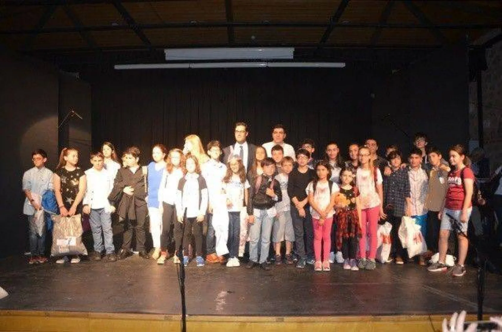 Ayakta alkışlandılar