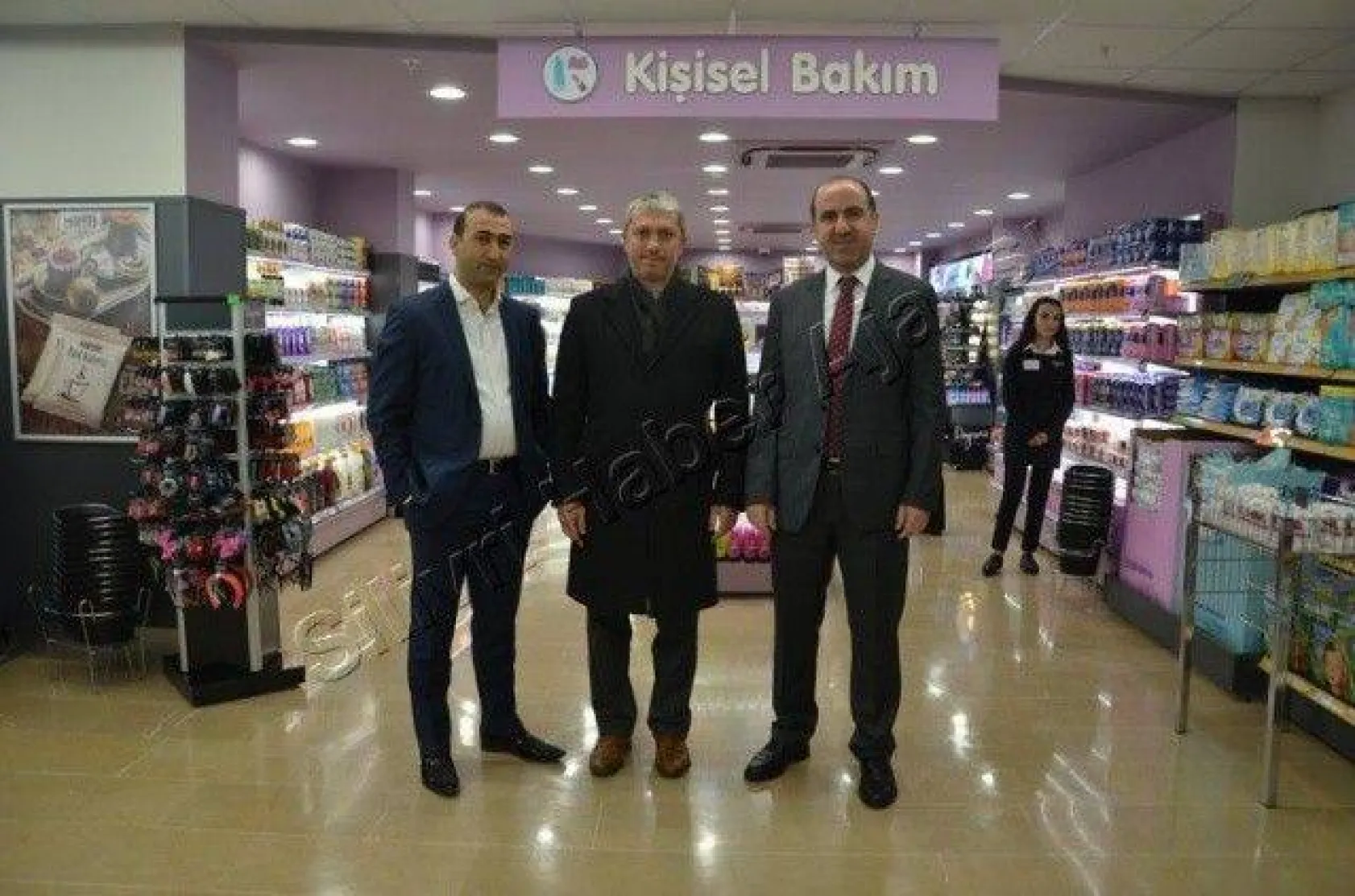 File market 40.şubesini açtı