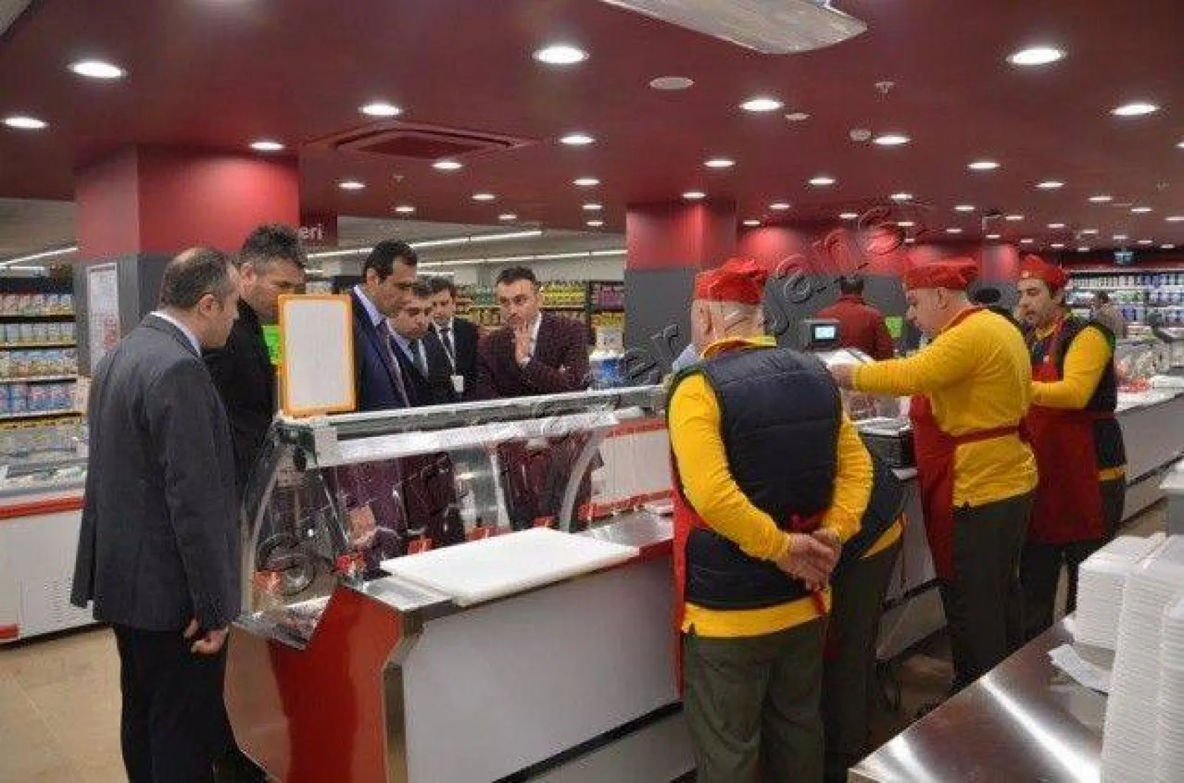 File market 40.şubesini açtı