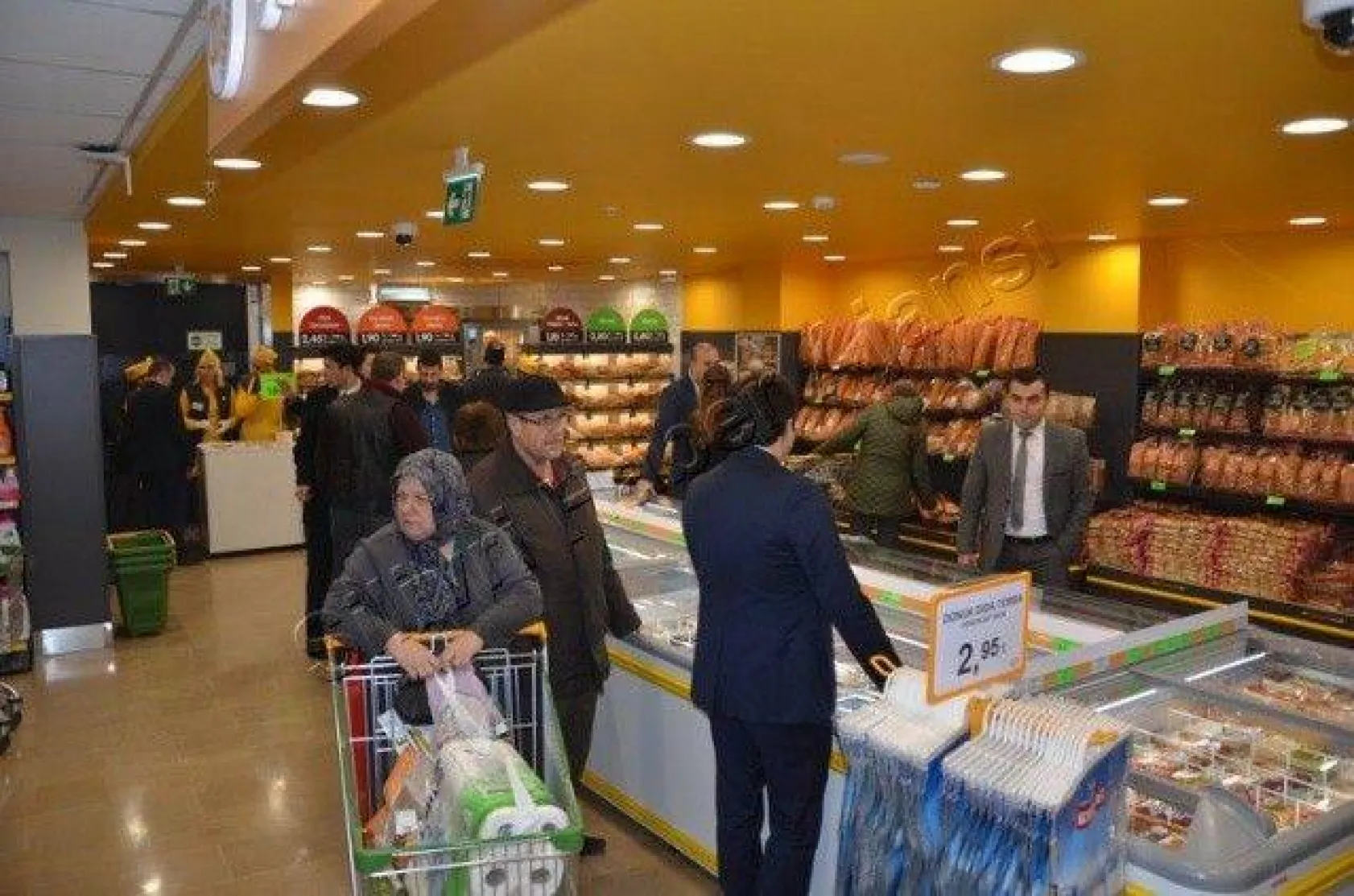 File market 40.şubesini açtı