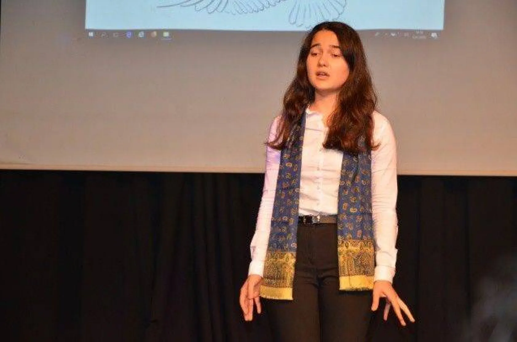 Liseler arası şiir yarışması gerçekleştirildi