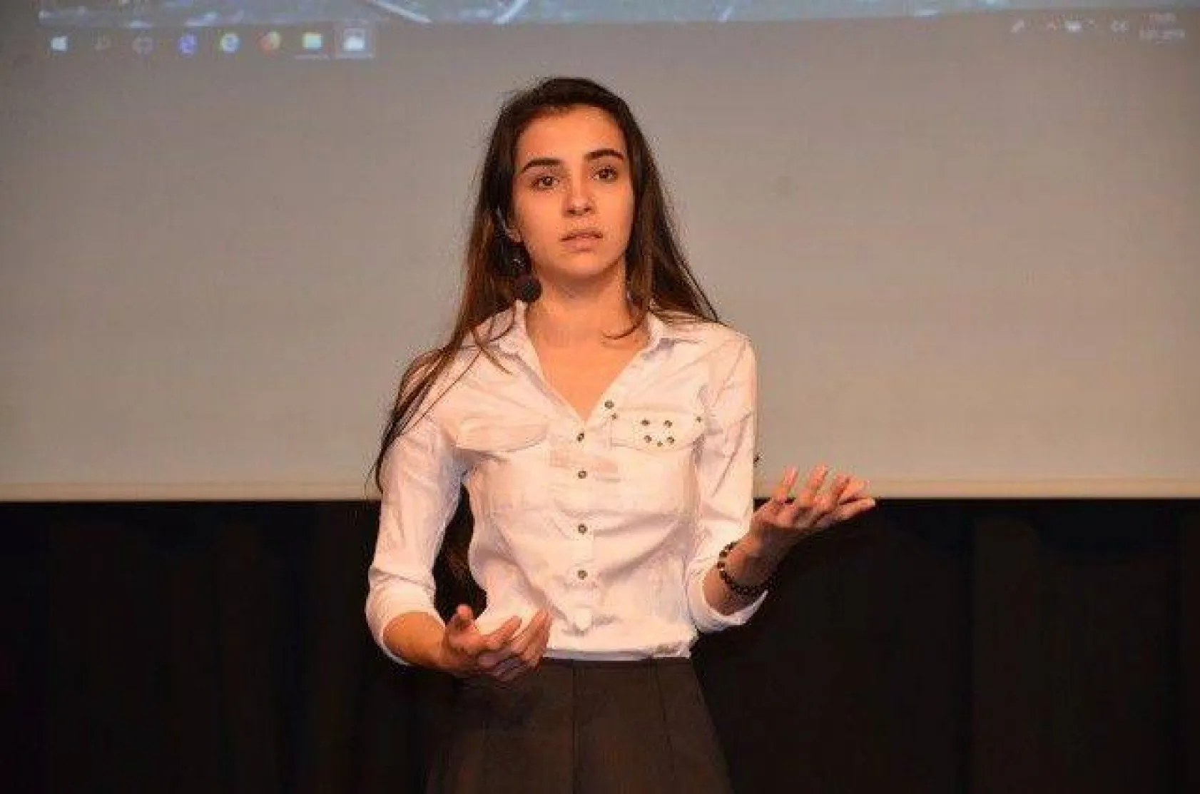 Liseler arası şiir yarışması gerçekleştirildi