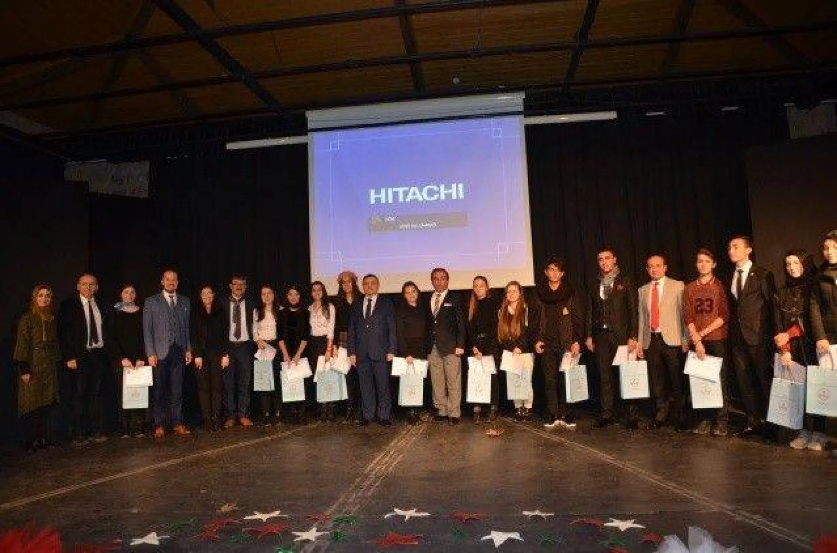 Liseler arası şiir yarışması gerçekleştirildi