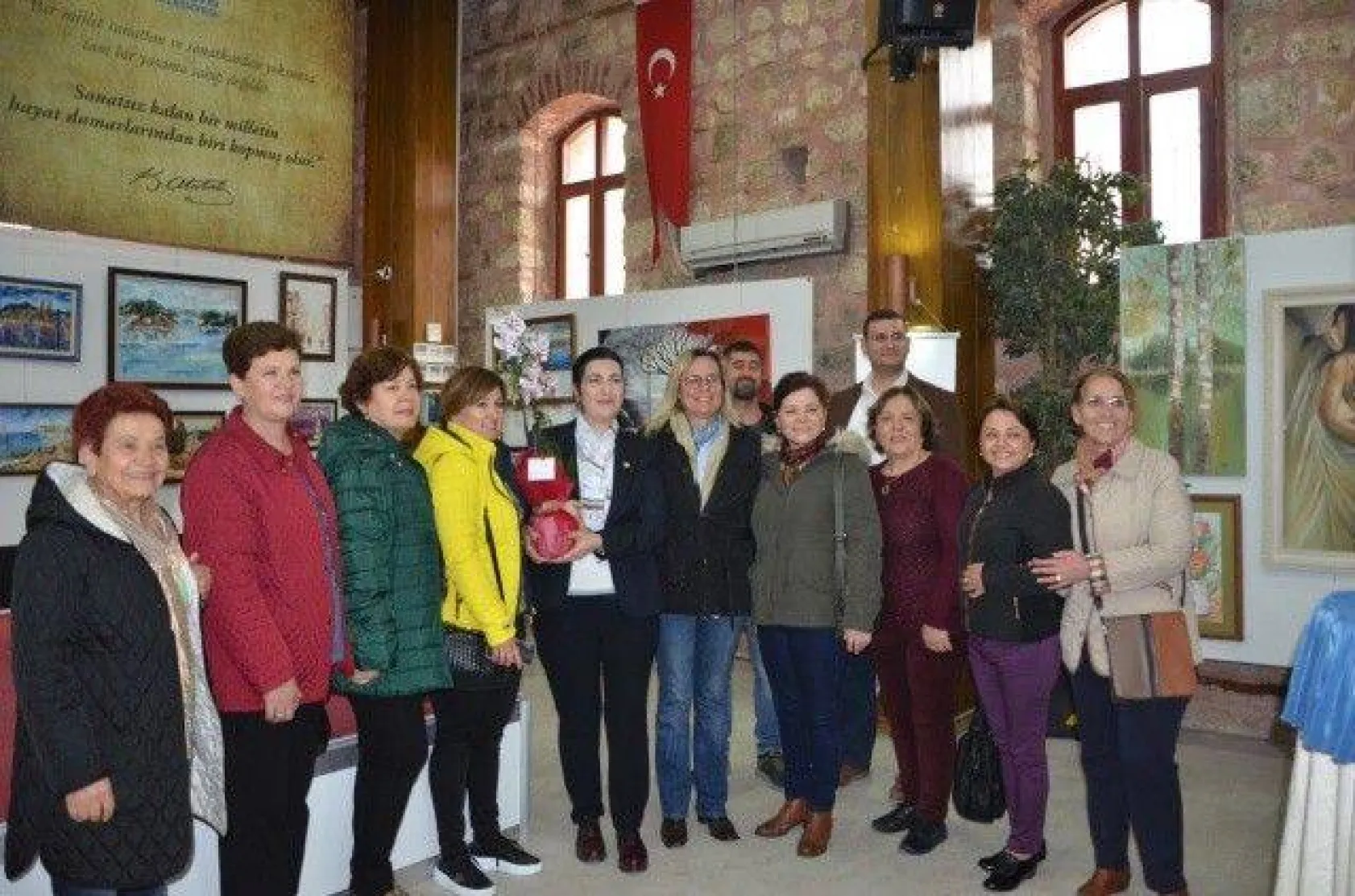 Salona renk katan sergi