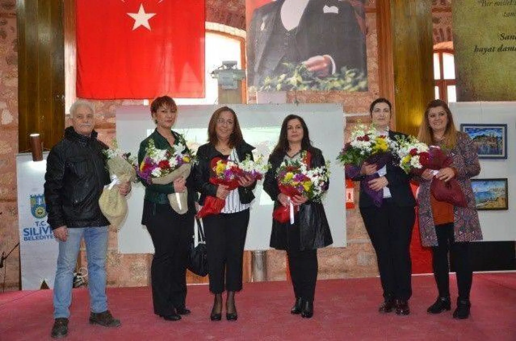 Salona renk katan sergi