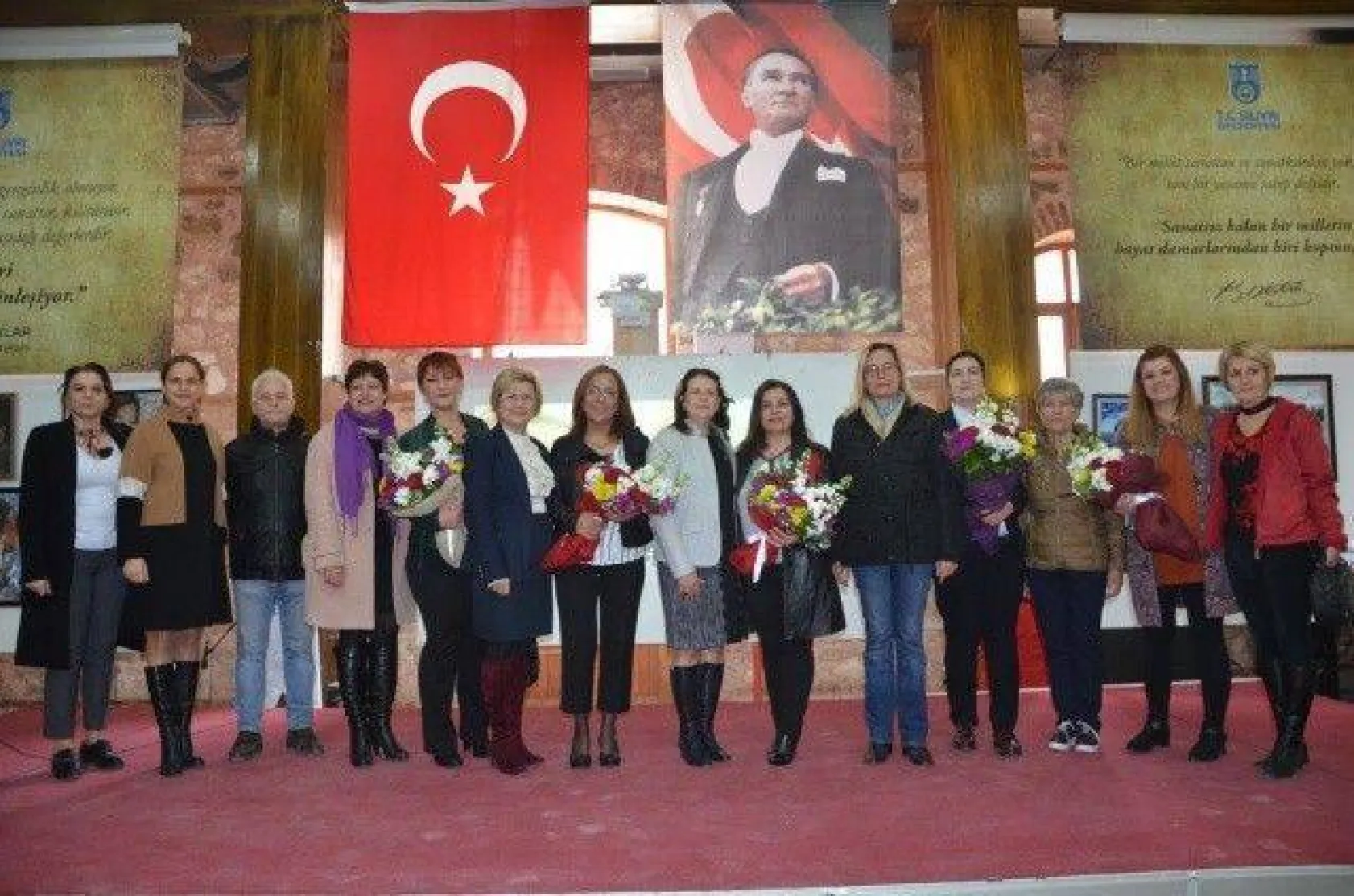 Salona renk katan sergi