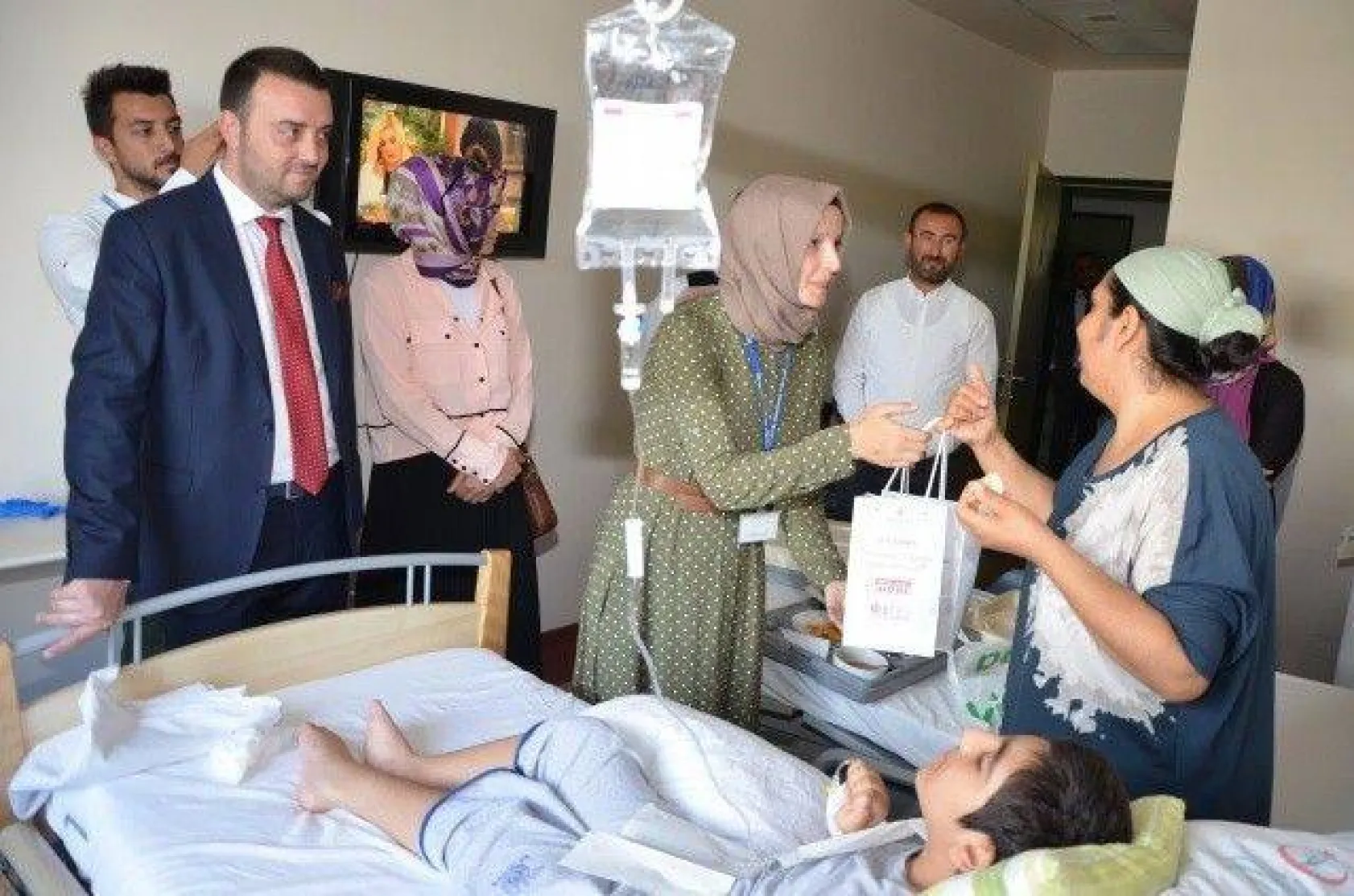 Bozoğlu, İBB'den 50 Kişilik Ekiple Çıkarma Yaptı