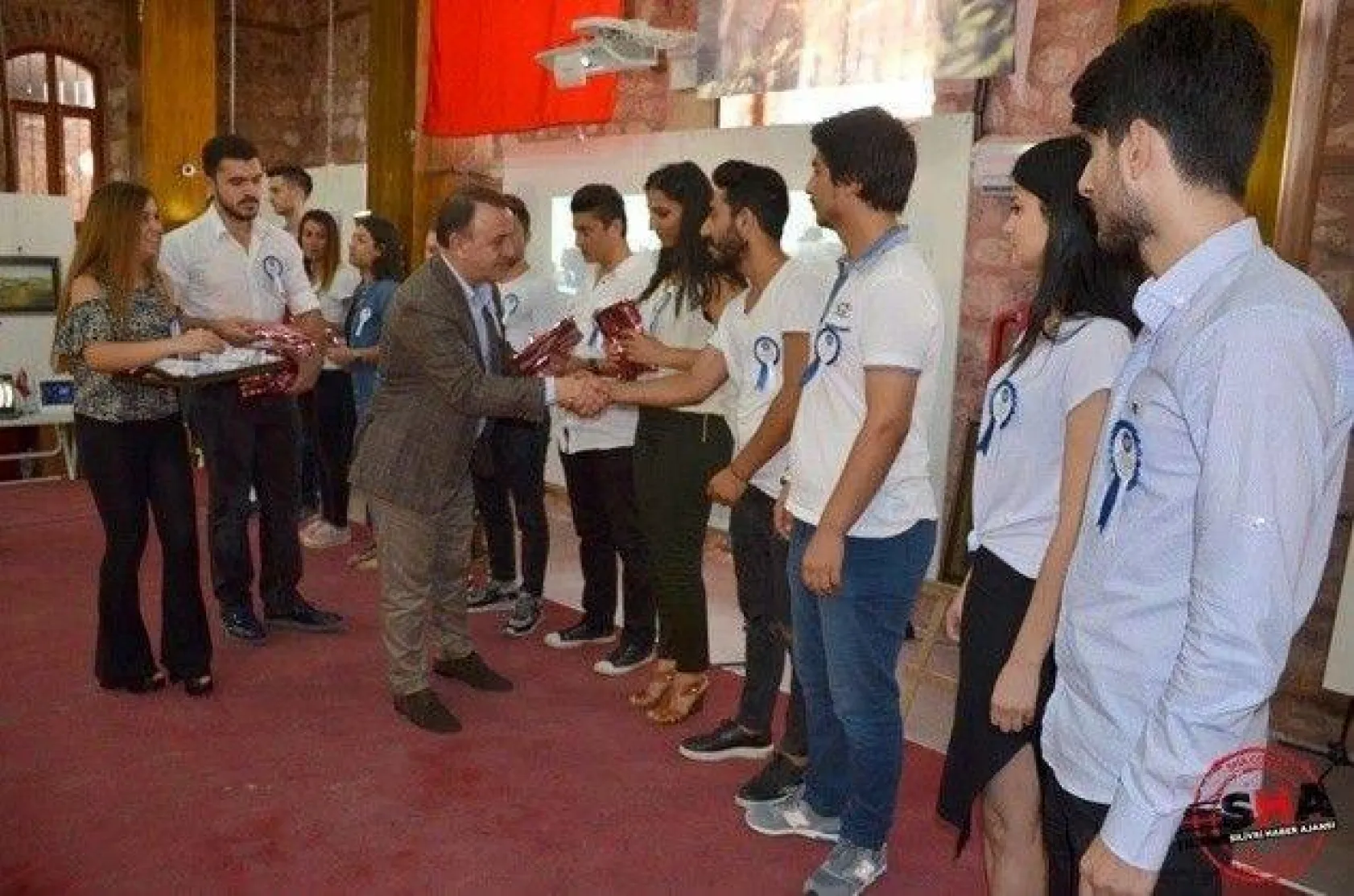 Işıklar ÇYDD Mezuniyetine Katıldı