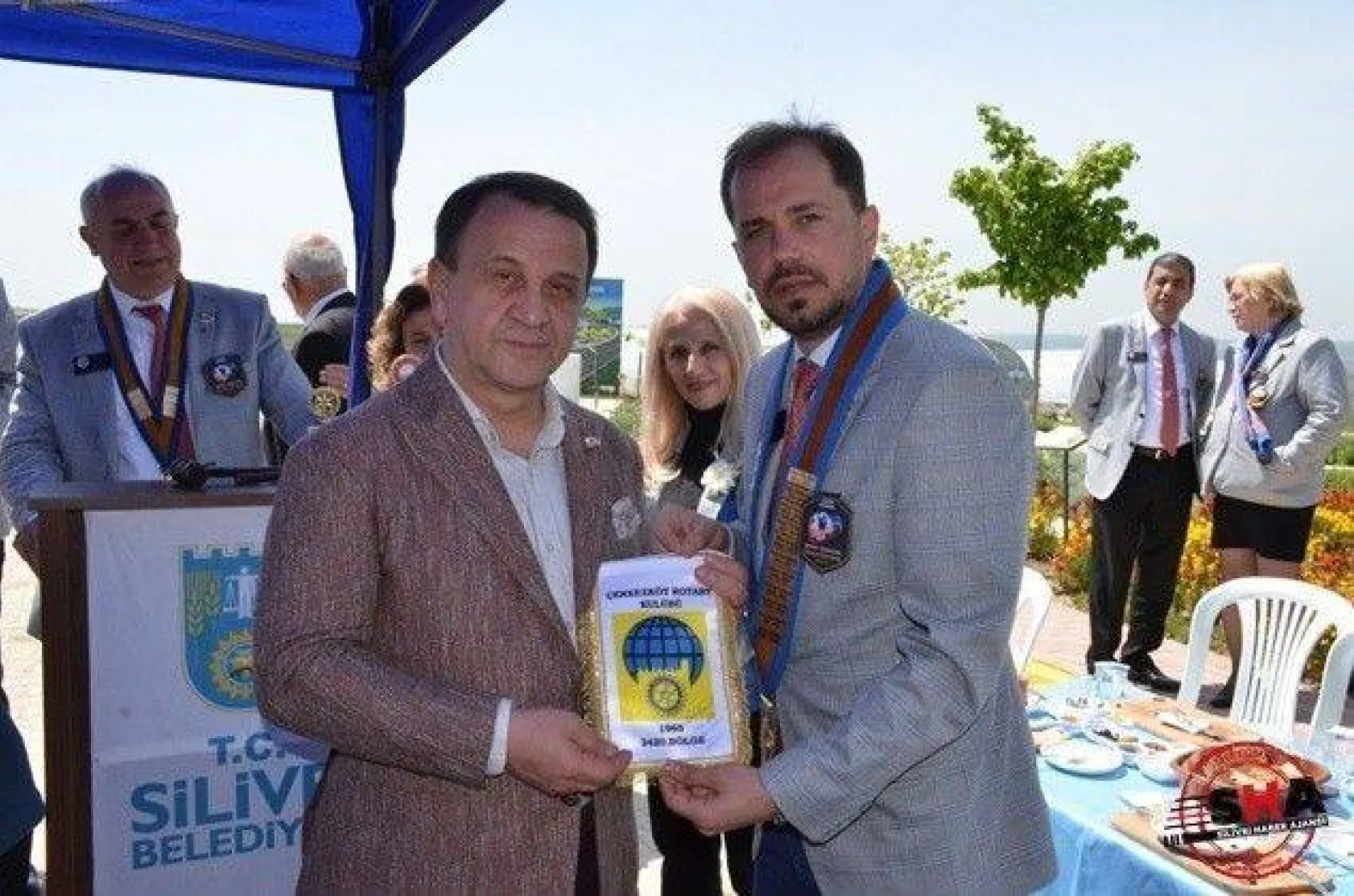 Rotary Kulübü'nden Işıklar'a Üstün Hizmet Ödülü