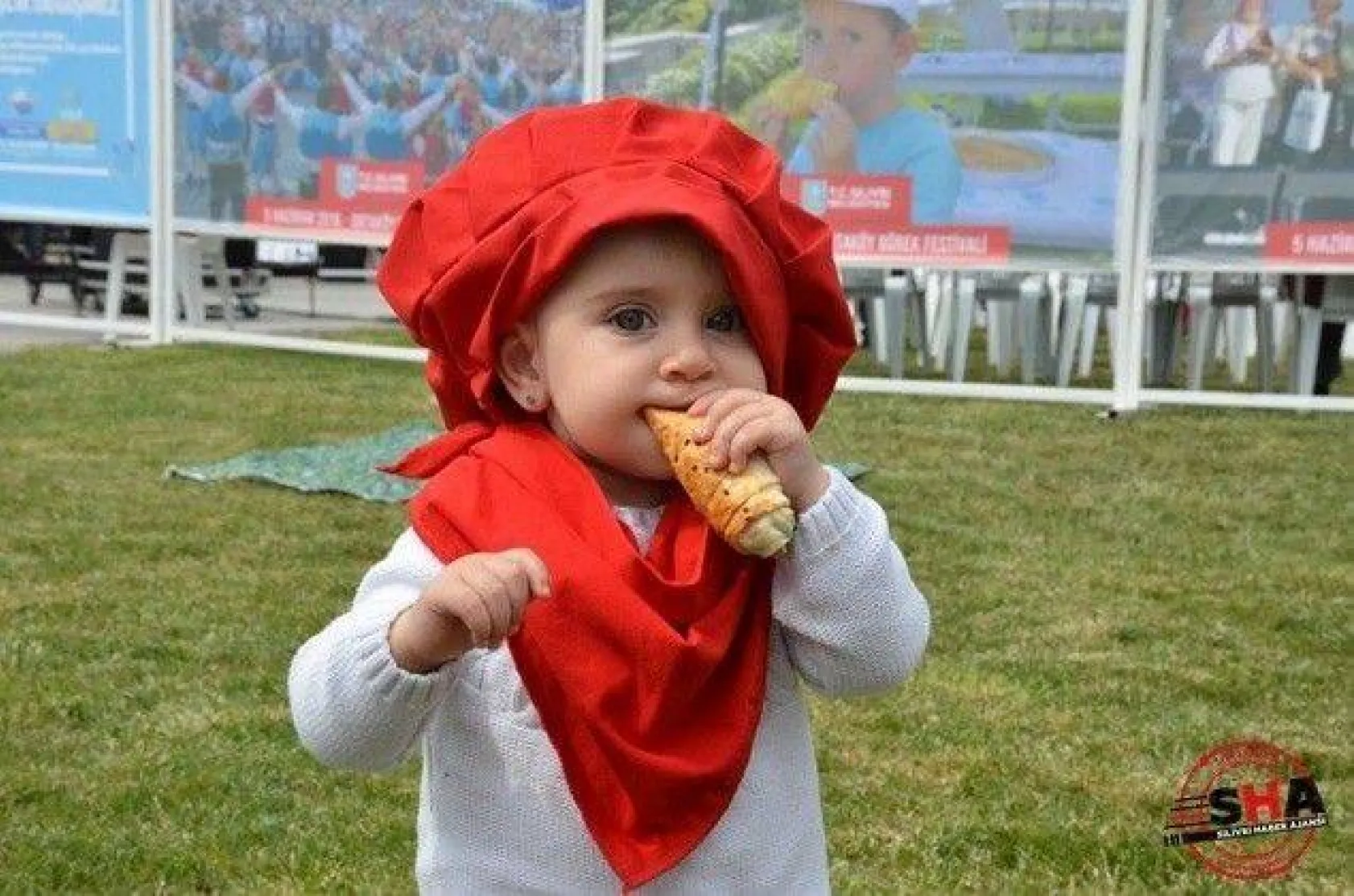 Silivri'de börekler dostluk için açıldı