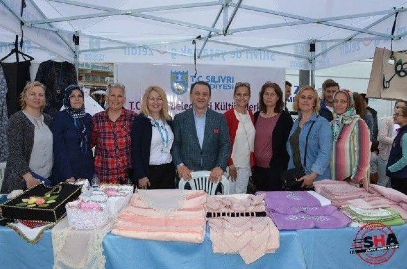 Silivri'de börekler dostluk için açıldı