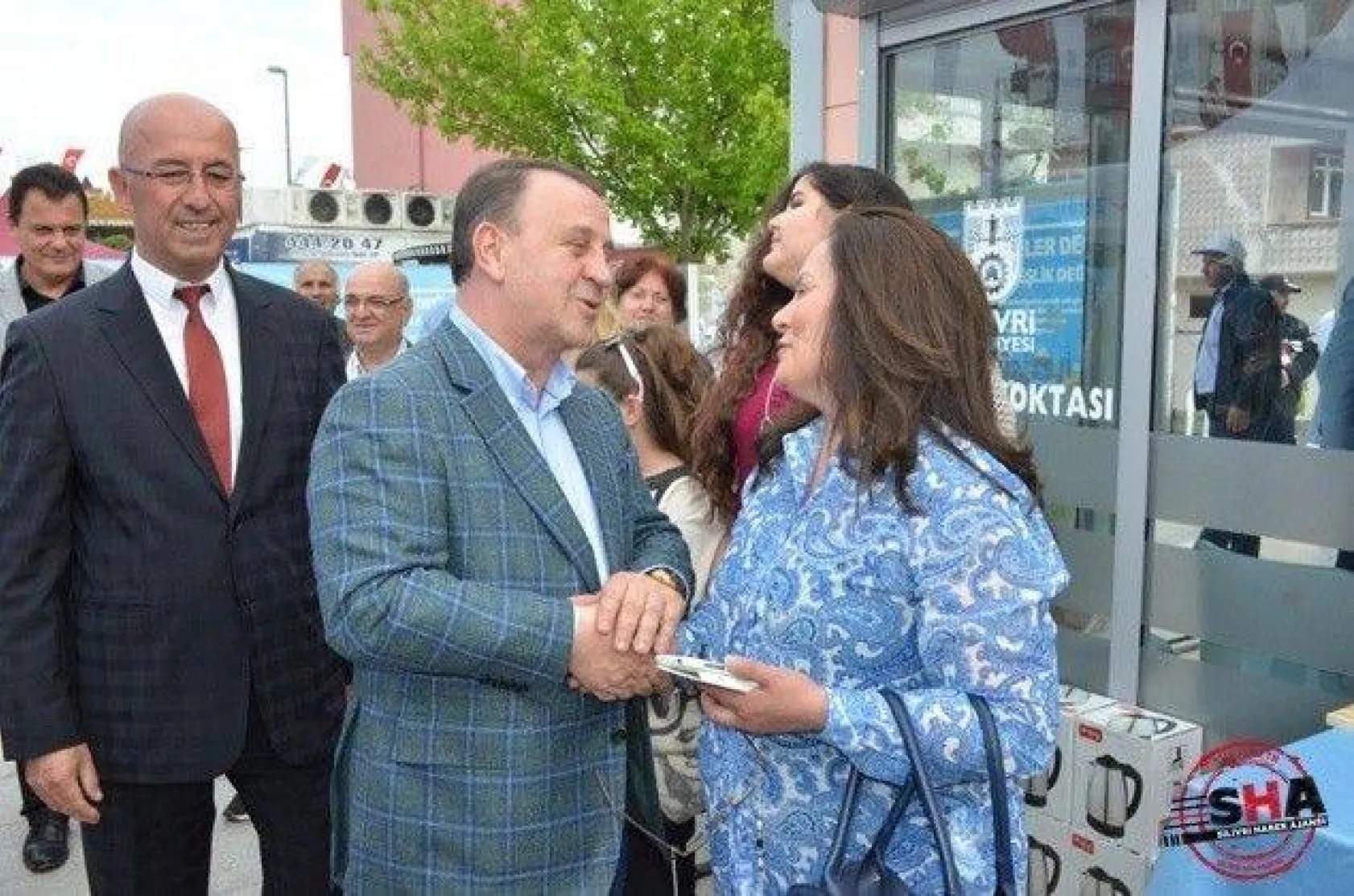 Silivri'de börekler dostluk için açıldı