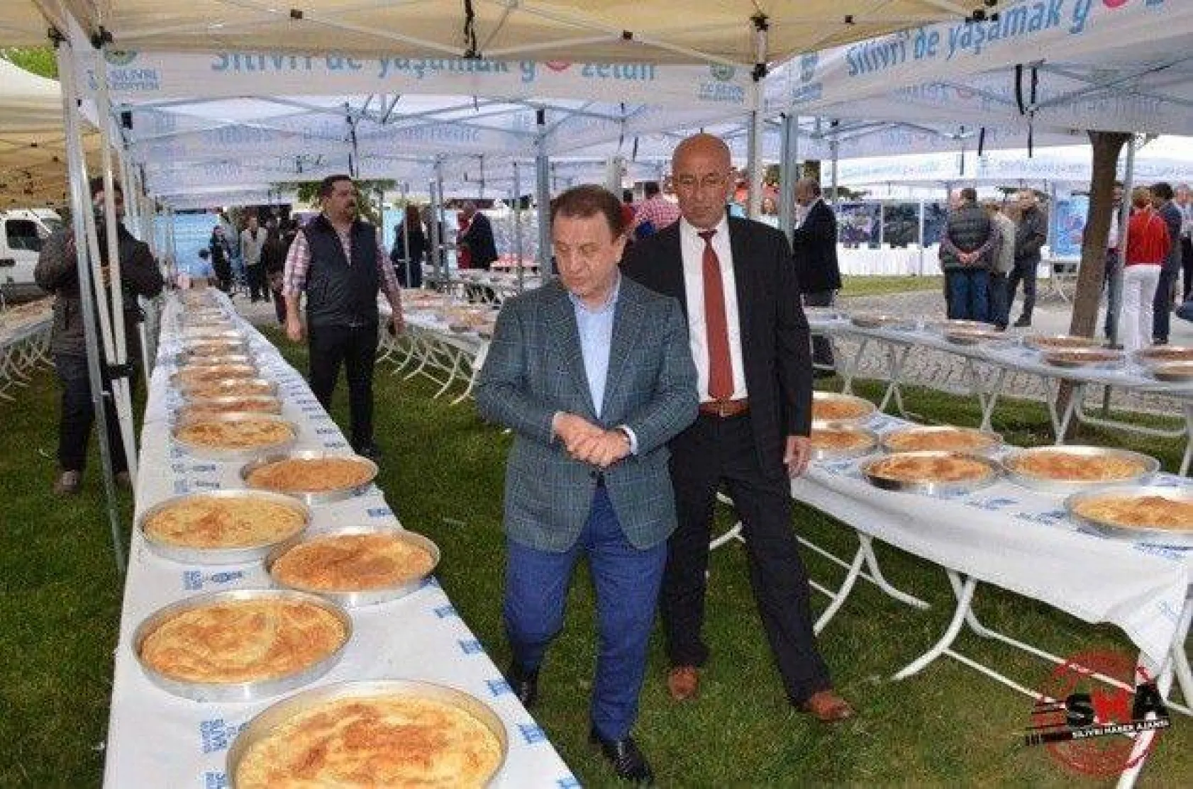 Silivri'de börekler dostluk için açıldı