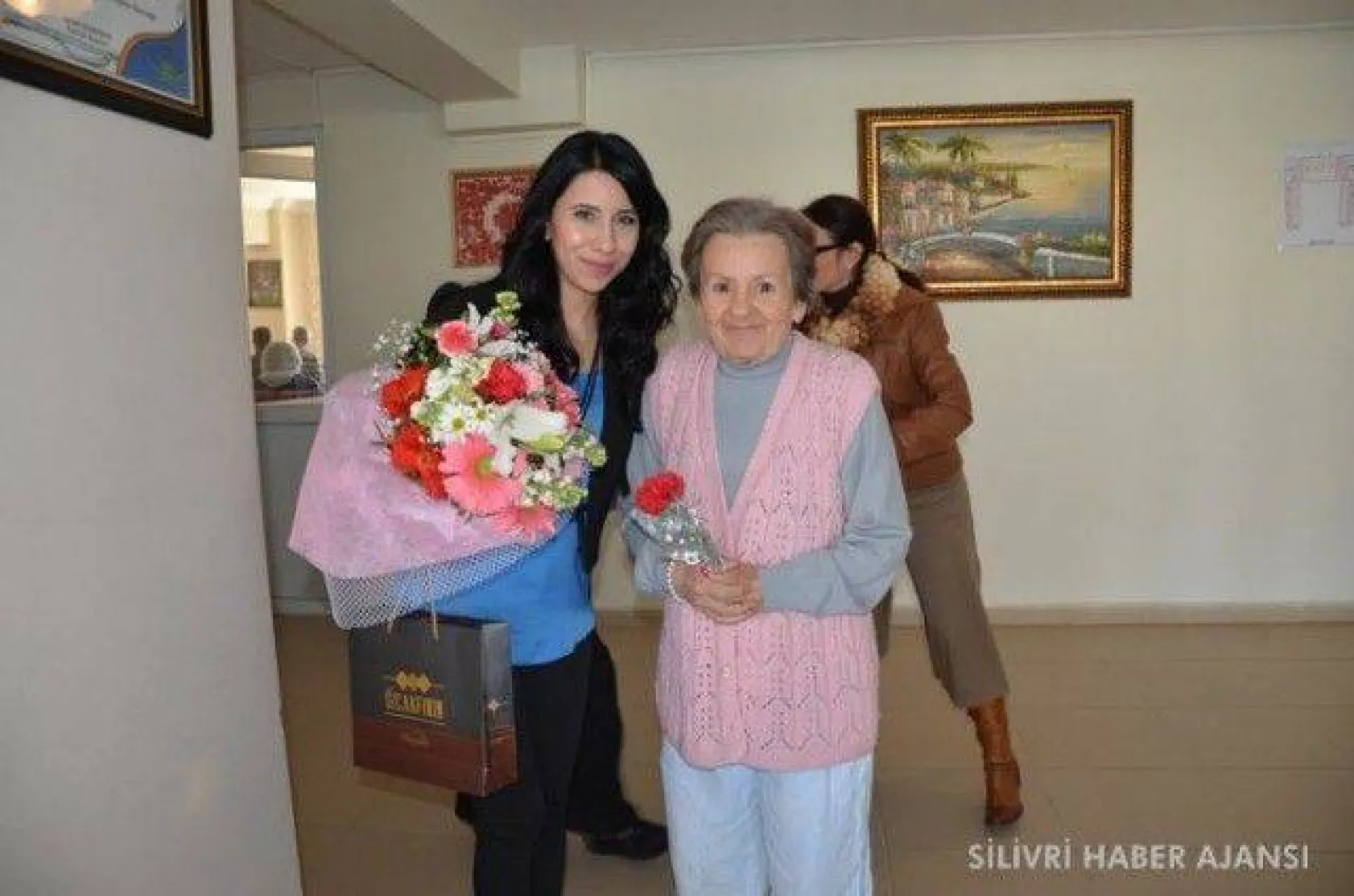 'Çağrışım' öğrencilerinden huzurevi ziyareti