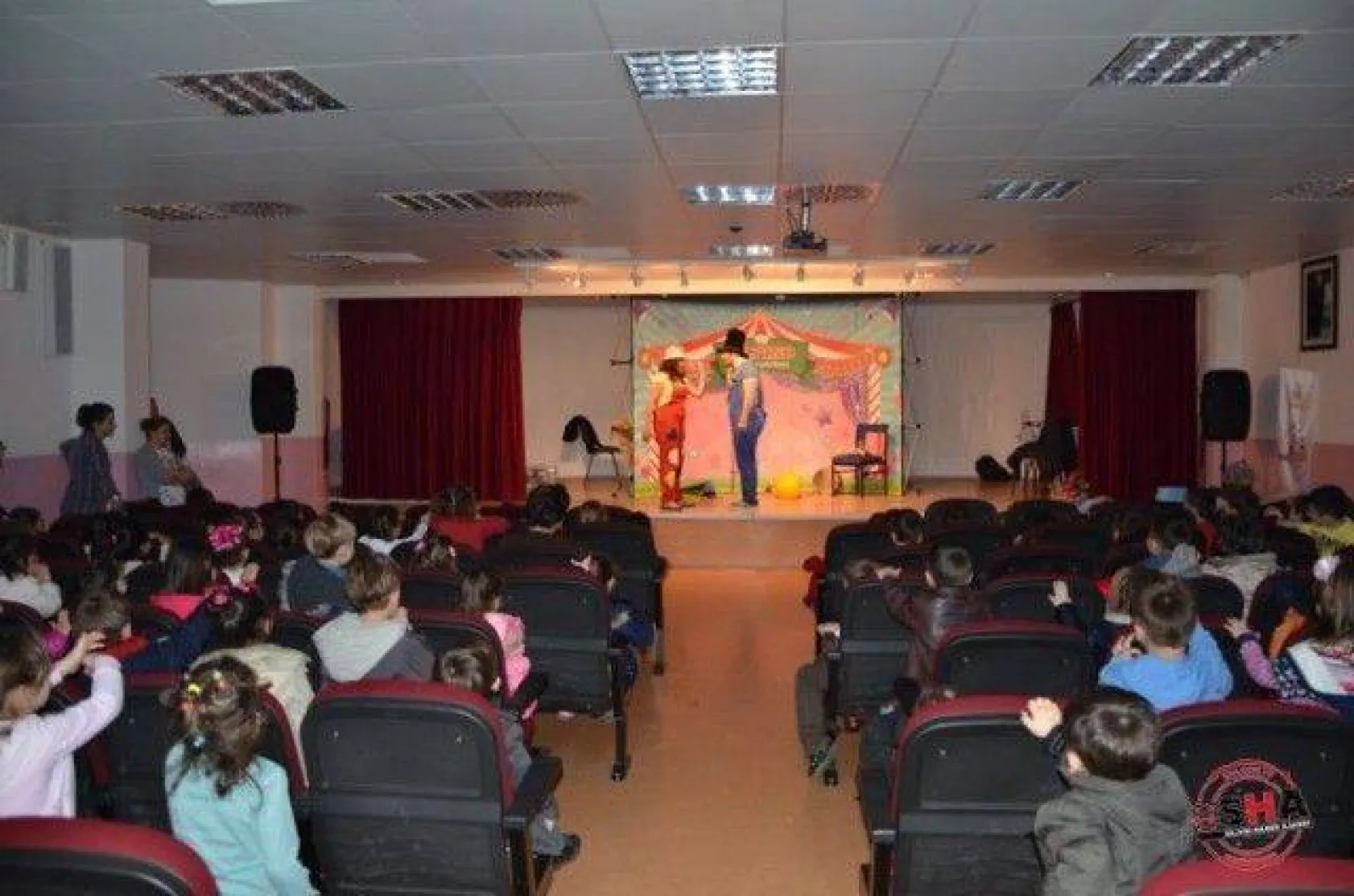 Çocuklar Alpino ile Eğleniyor