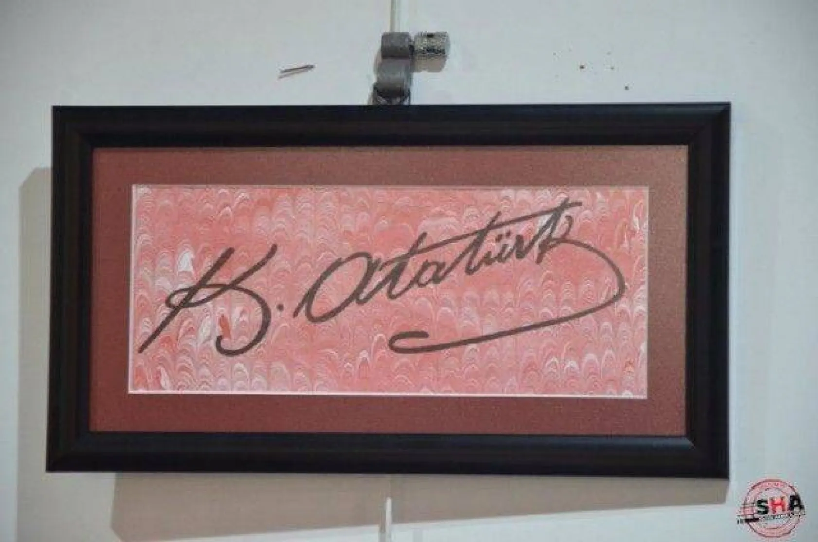 Kadın Eliyle Ebru Sanatseverleri Bekliyor