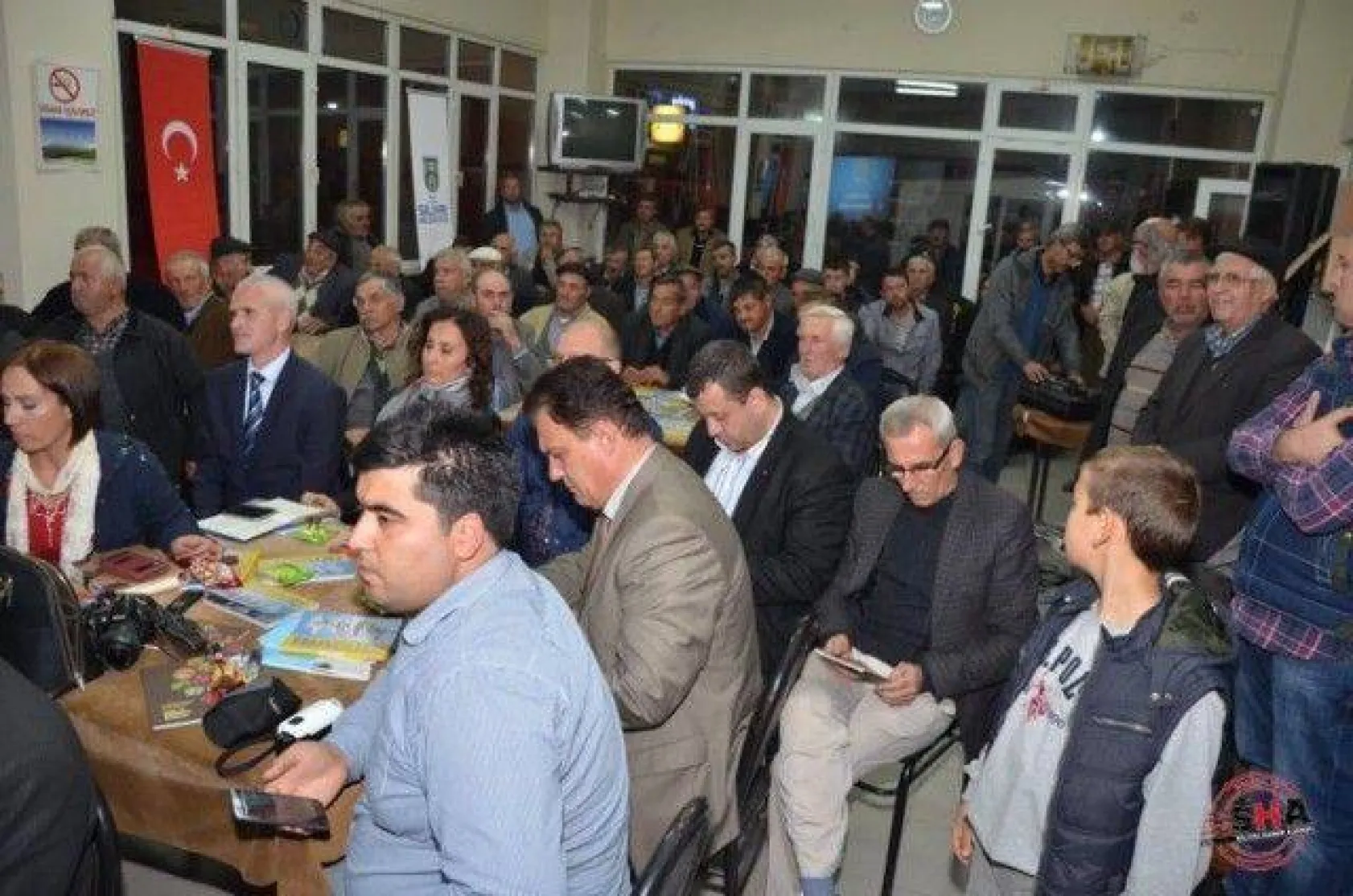 Seymen Sakinleri Halk Toplantısına Yoğun İlgi Gösterdi