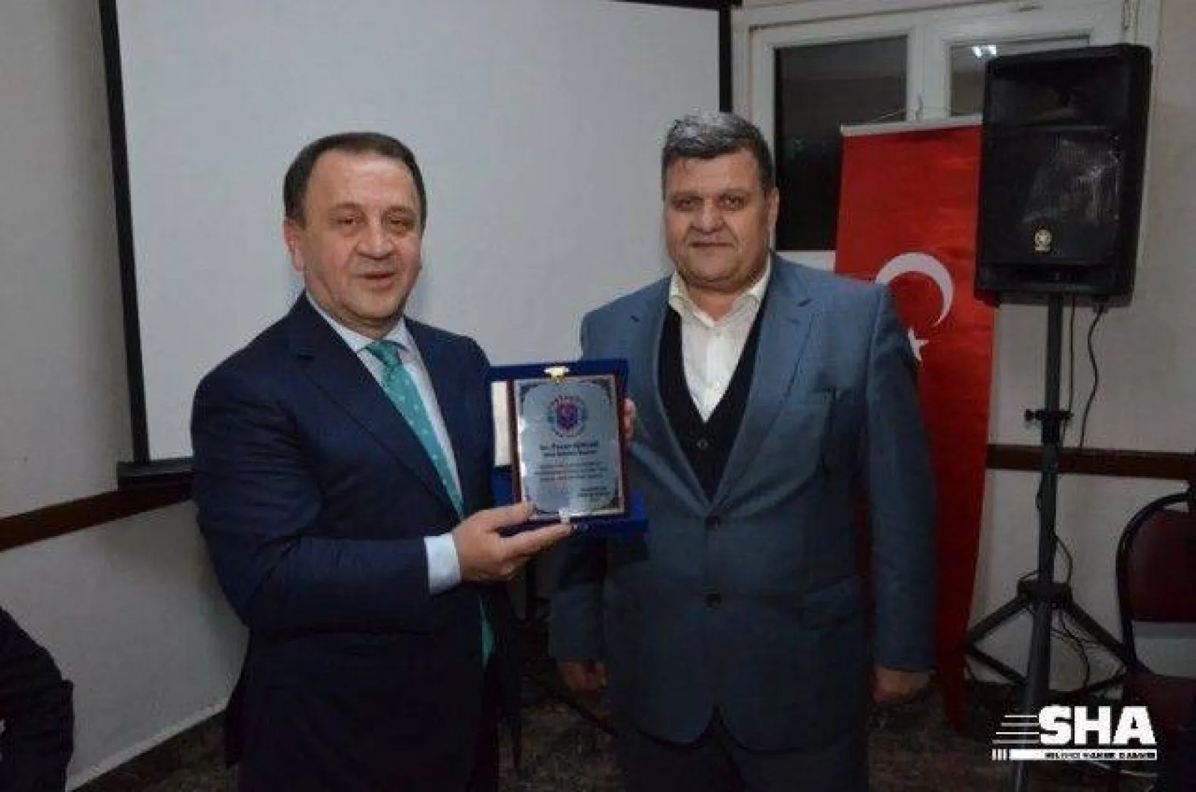 Işıklar ve Ekibi Ortaköy'deydi