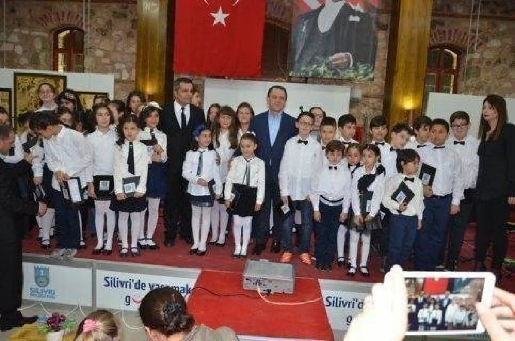 Çocuk Korosu'ndan Âşık Veysel türküleri