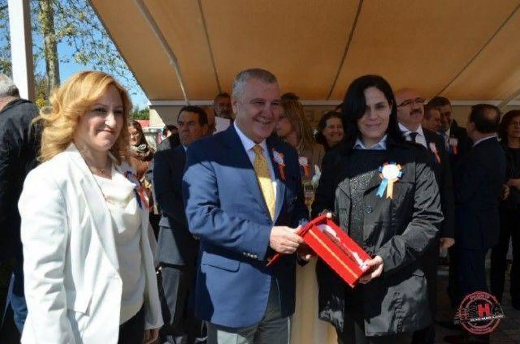 Tekerlekli Sandalyeler Sahiplerine Teslim Edildi