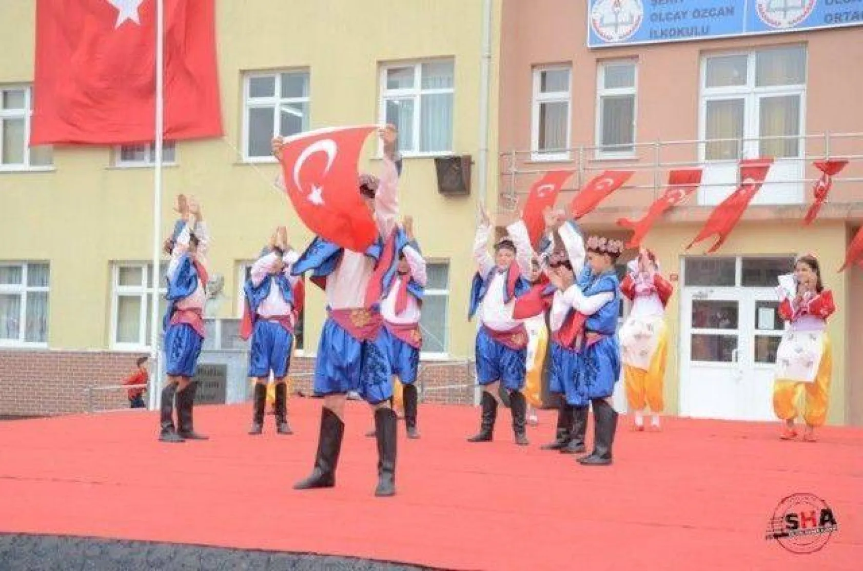 Öğrenciler Yeni Eğitim-Öğretim Yılına Merhaba Dedi