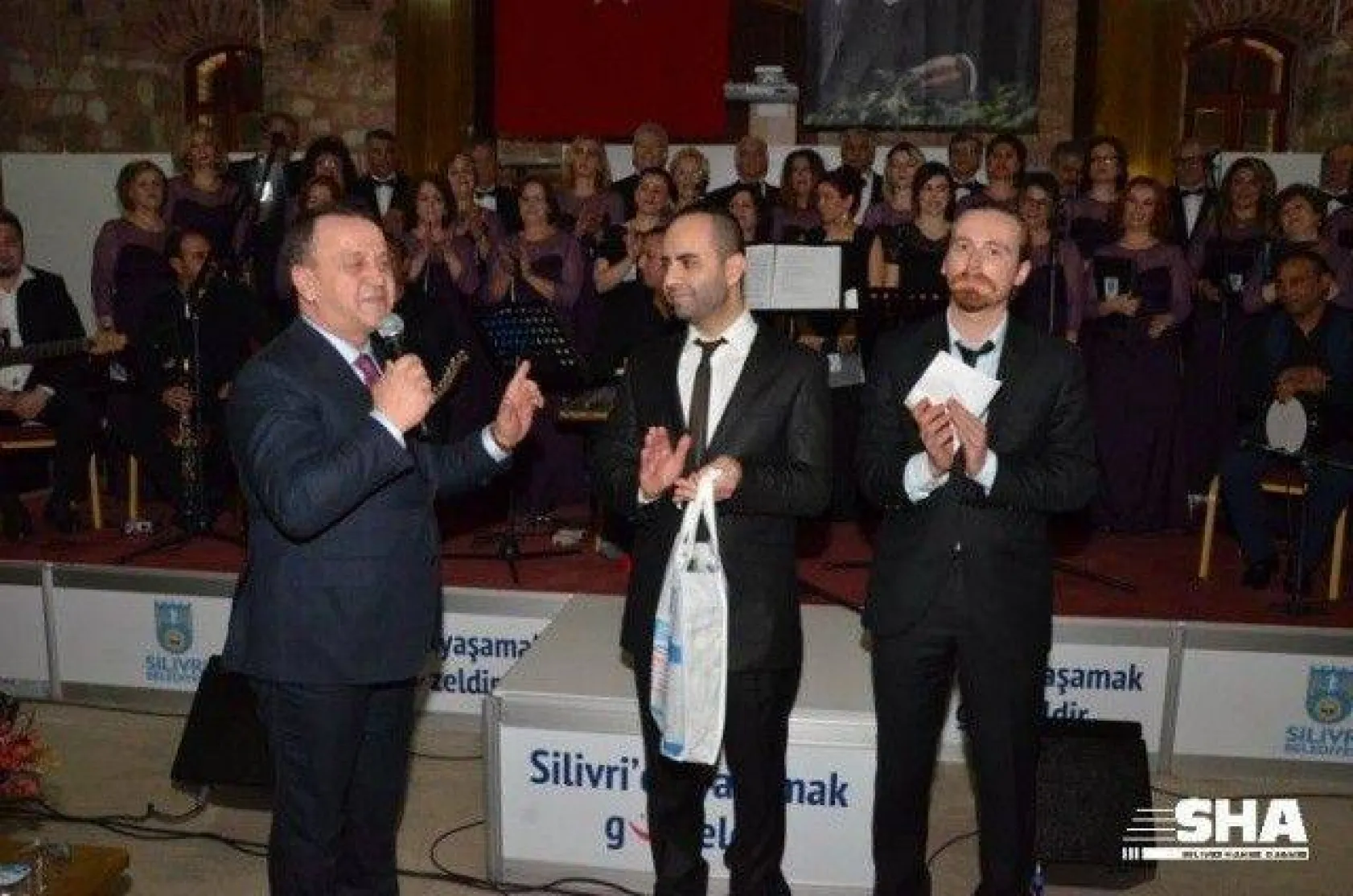 Zeki Müren Şarkılarıyla Anıldı