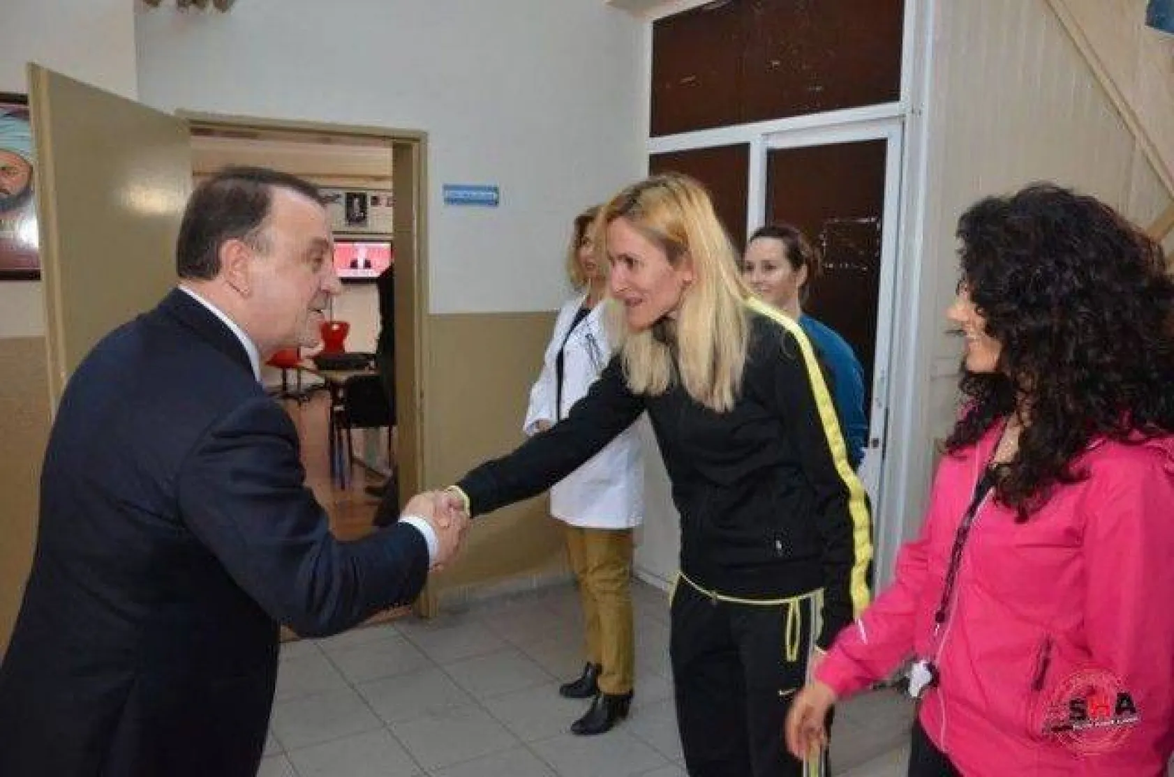 Işıklar'dan Eğitimcilere Özel Hediye