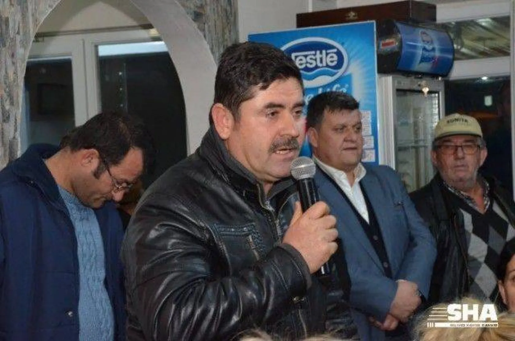 Işıklar ve Ekibi Ortaköy'deydi