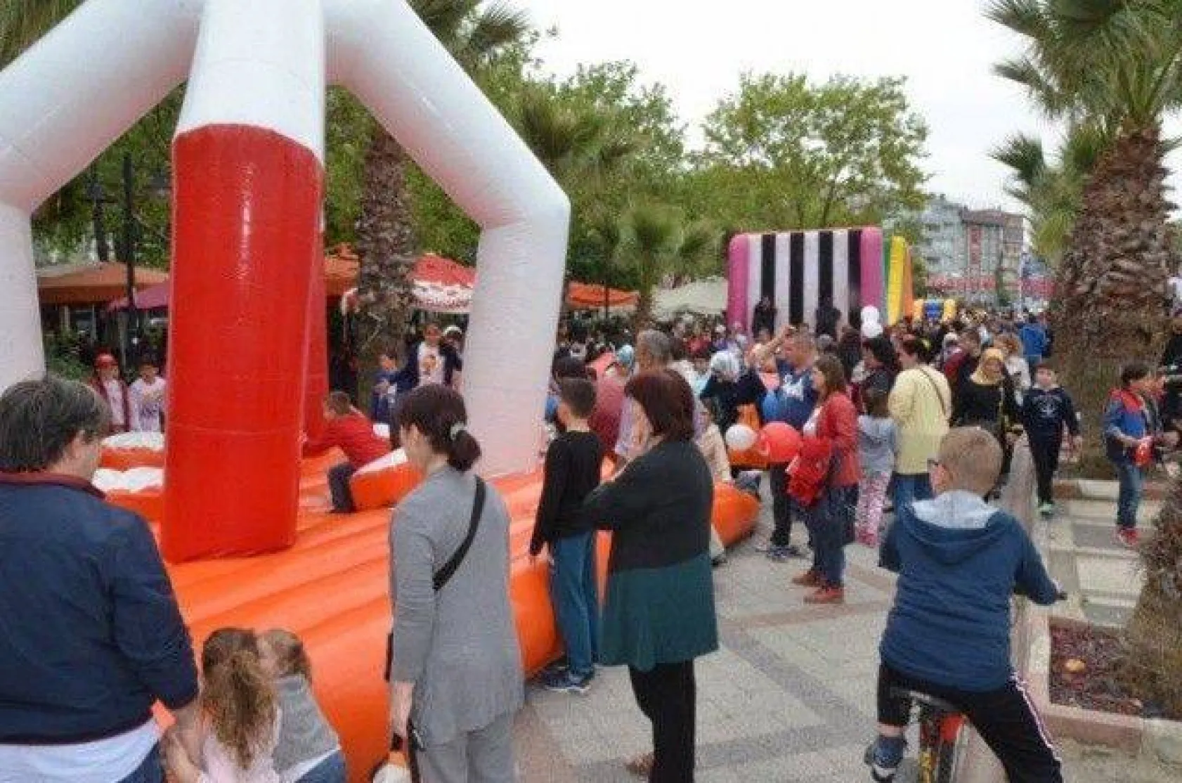 Silivrili Çocuklar Bayramlarını Doyasıya Yaşadı