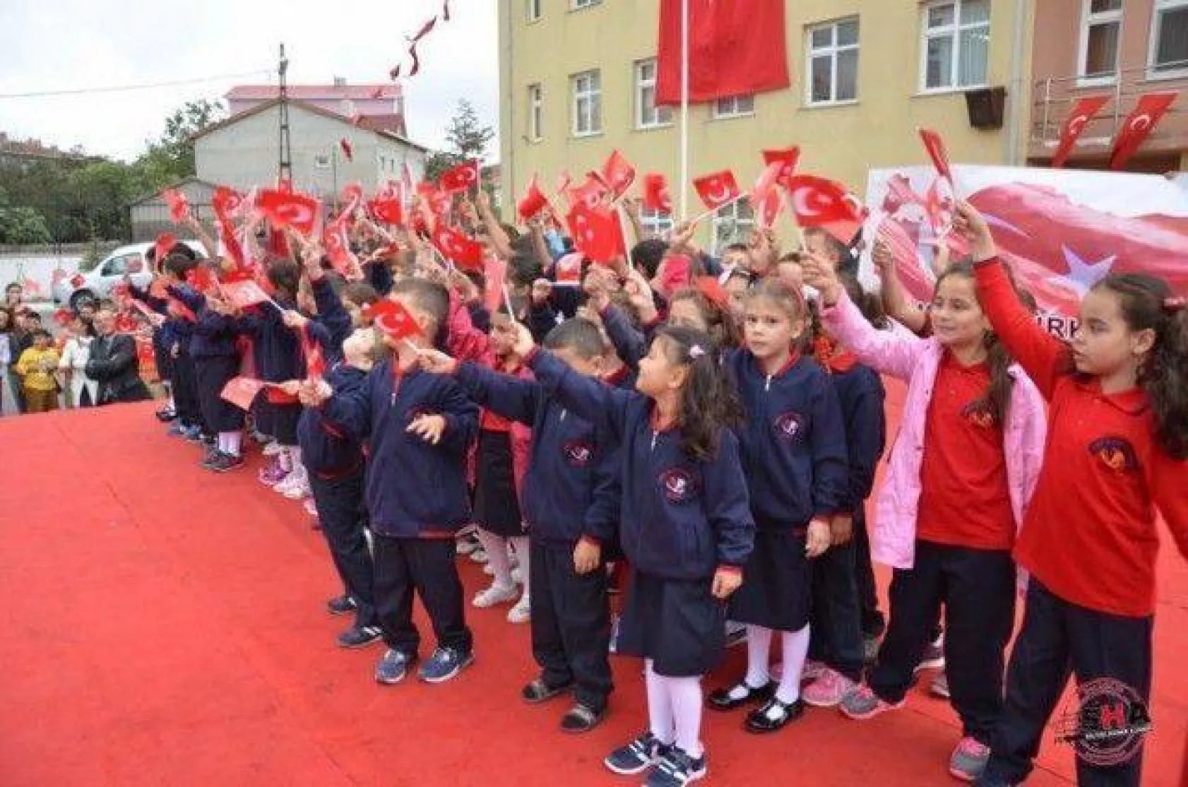 Öğrenciler Yeni Eğitim-Öğretim Yılına Merhaba Dedi