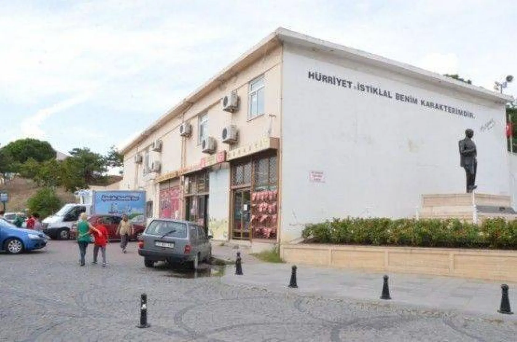 Selimpaşa Meydanı Büyüyor