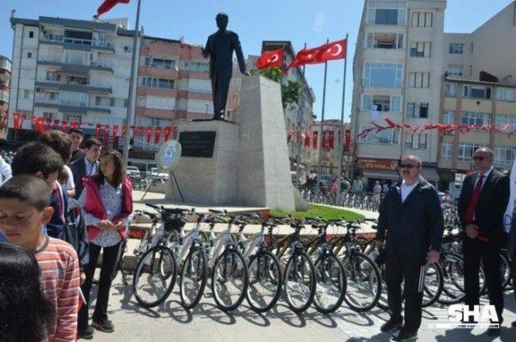 19 Mayıs Gençlik haftası törenle başladı