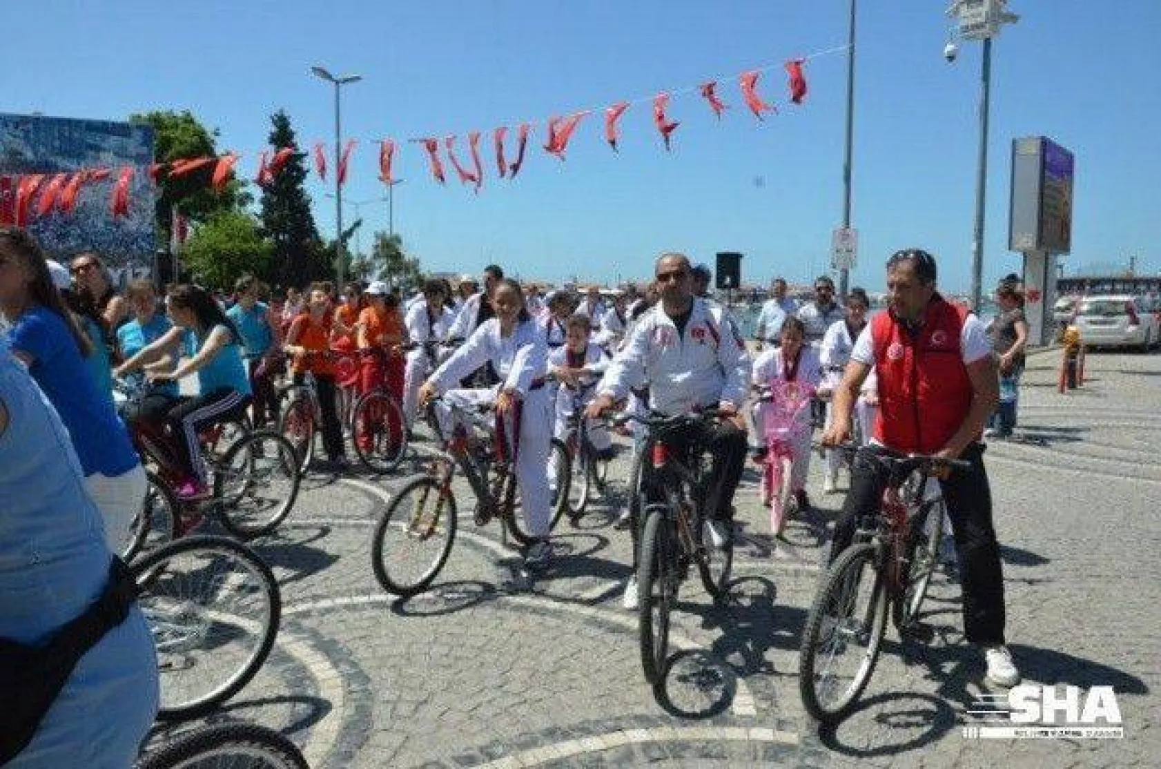 19 Mayıs Gençlik haftası törenle başladı