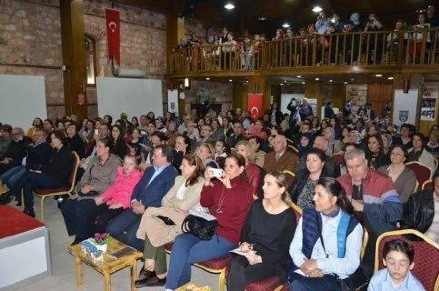 Çocuk Korosu'ndan Âşık Veysel türküleri