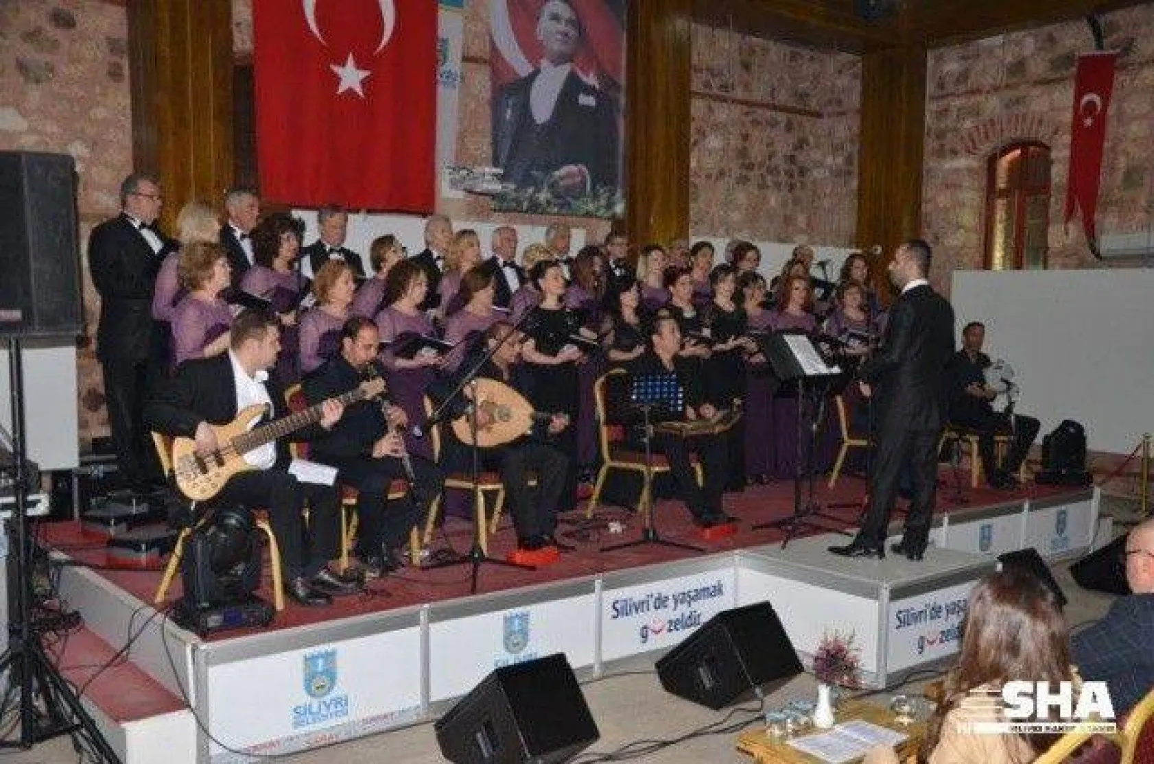 Zeki Müren Şarkılarıyla Anıldı